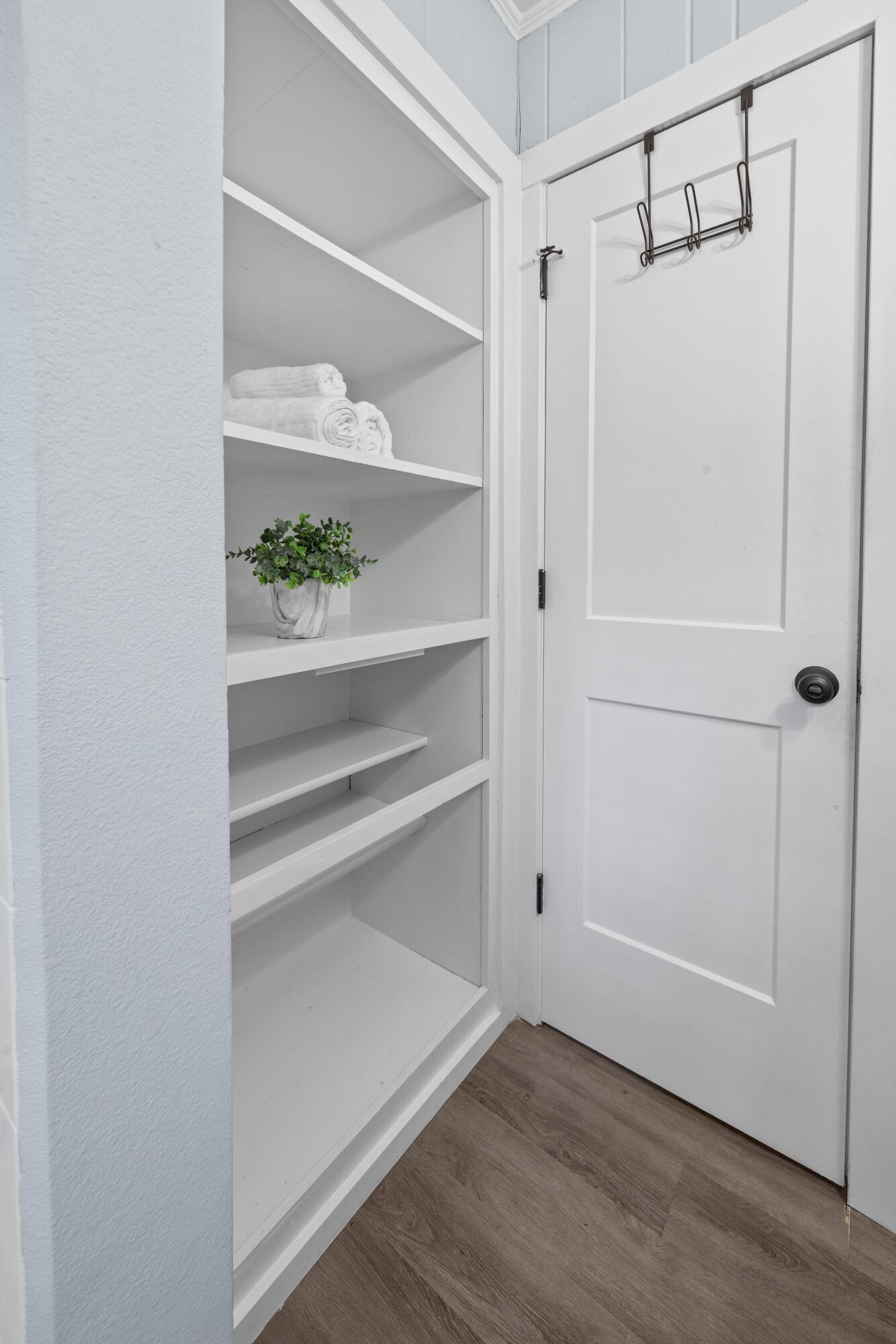 BAYOU WOODS - Residential