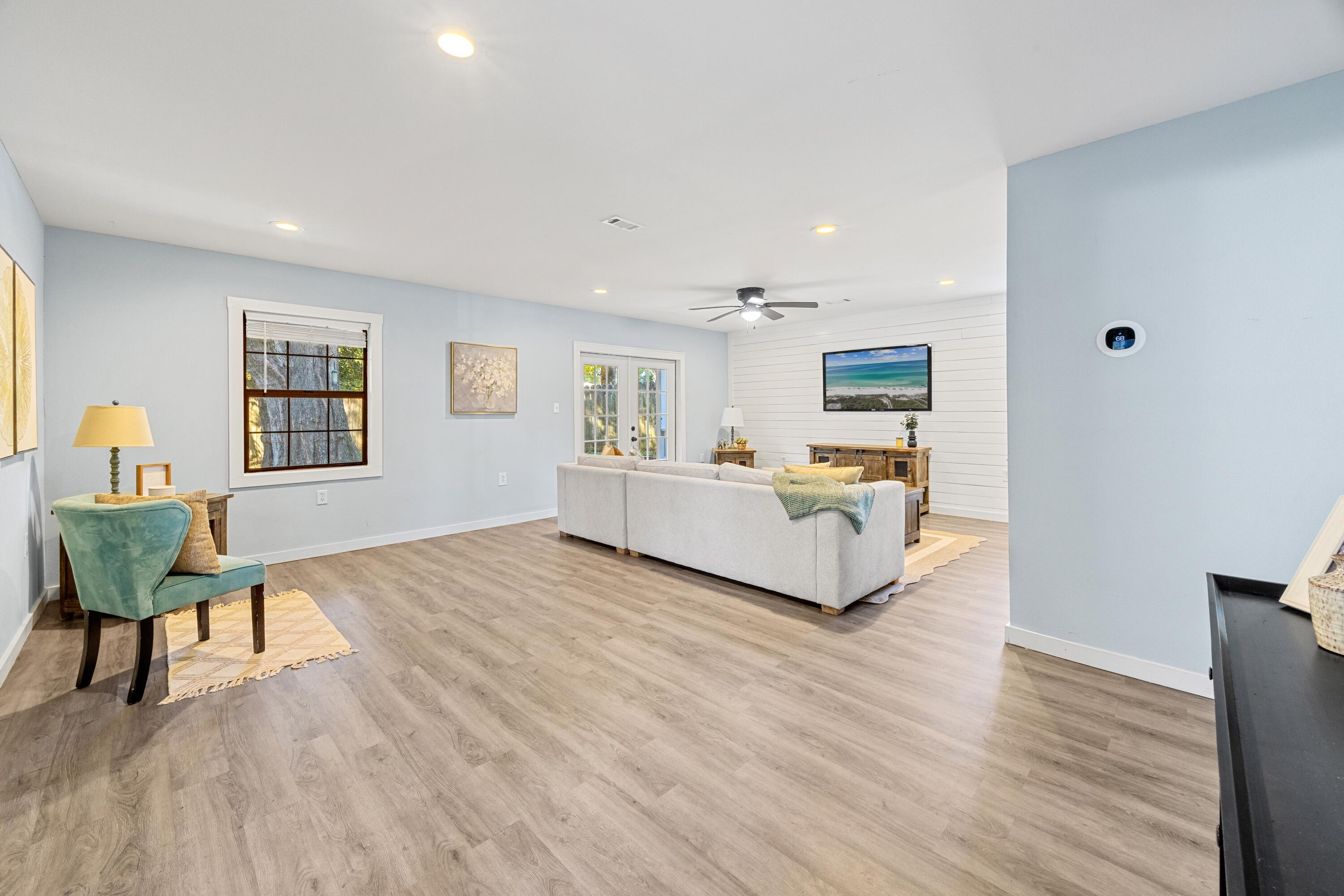 BAYOU WOODS - Residential