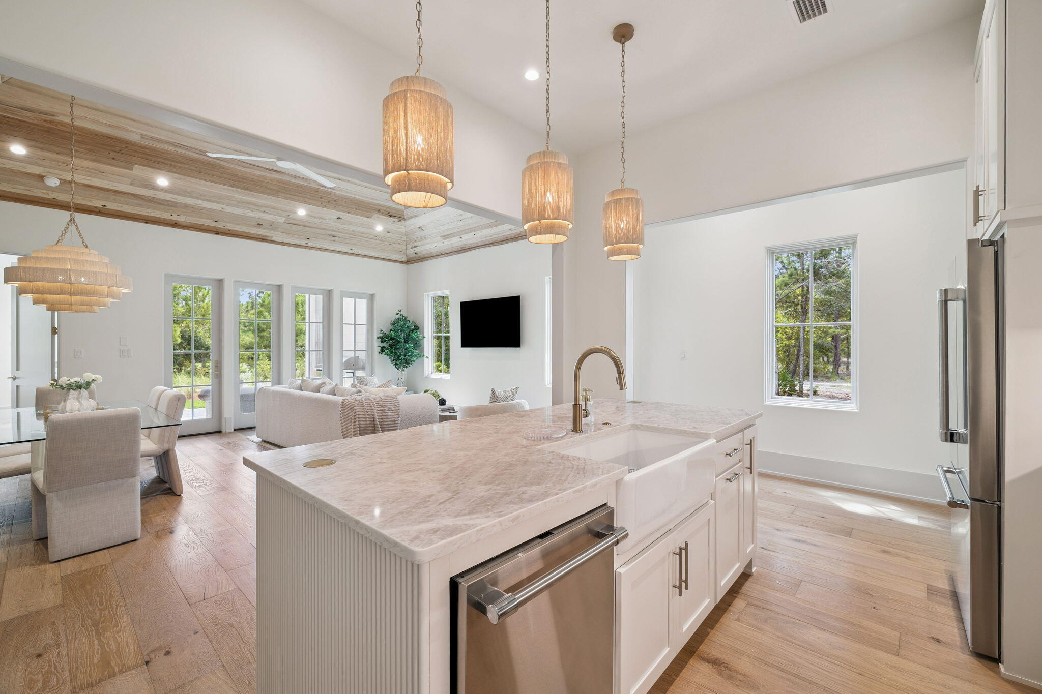 1576 Salamander Trail