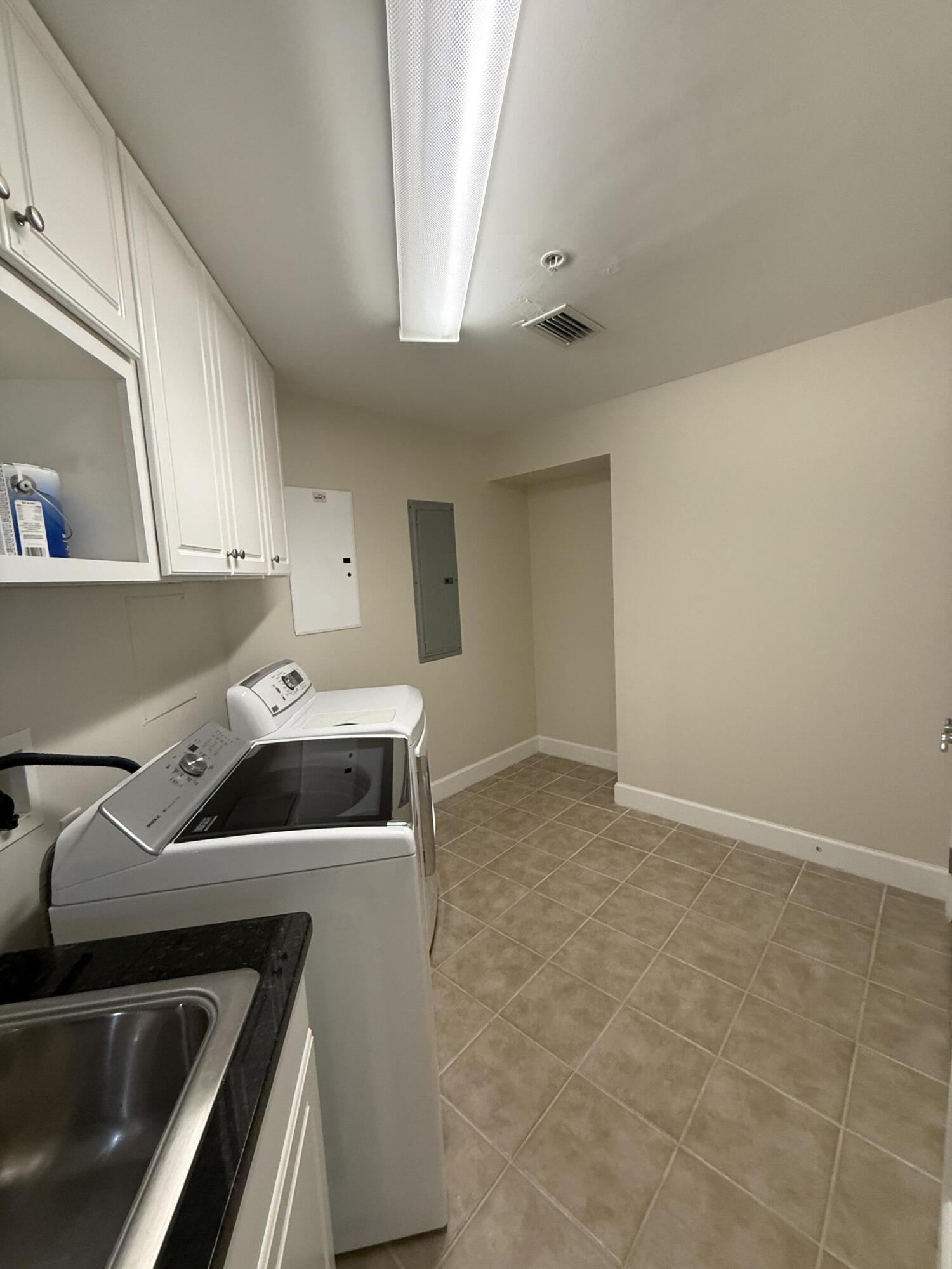 ONE WATER PLACE - Residential Lease