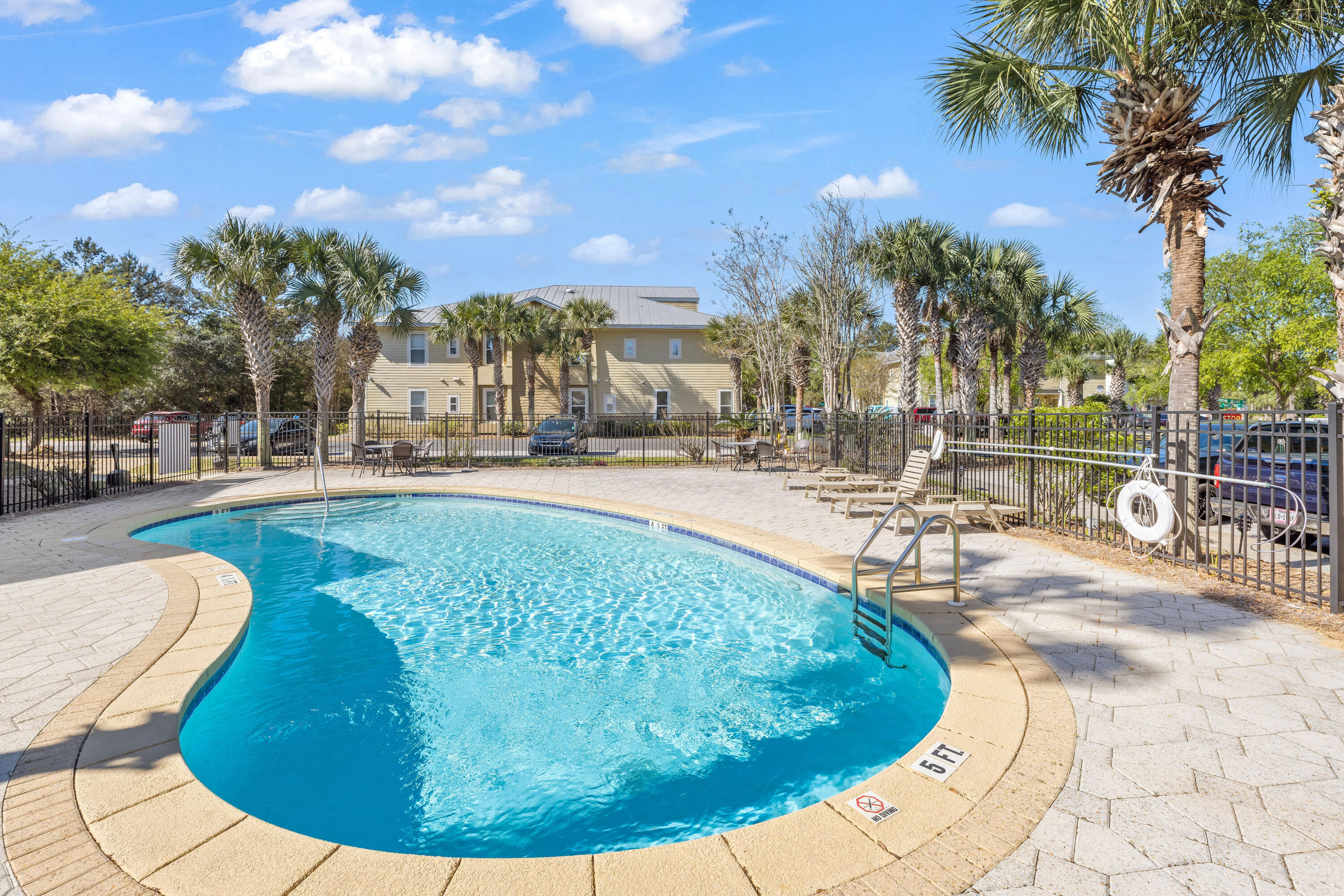 TOPSAIL VILLAGE - Residential