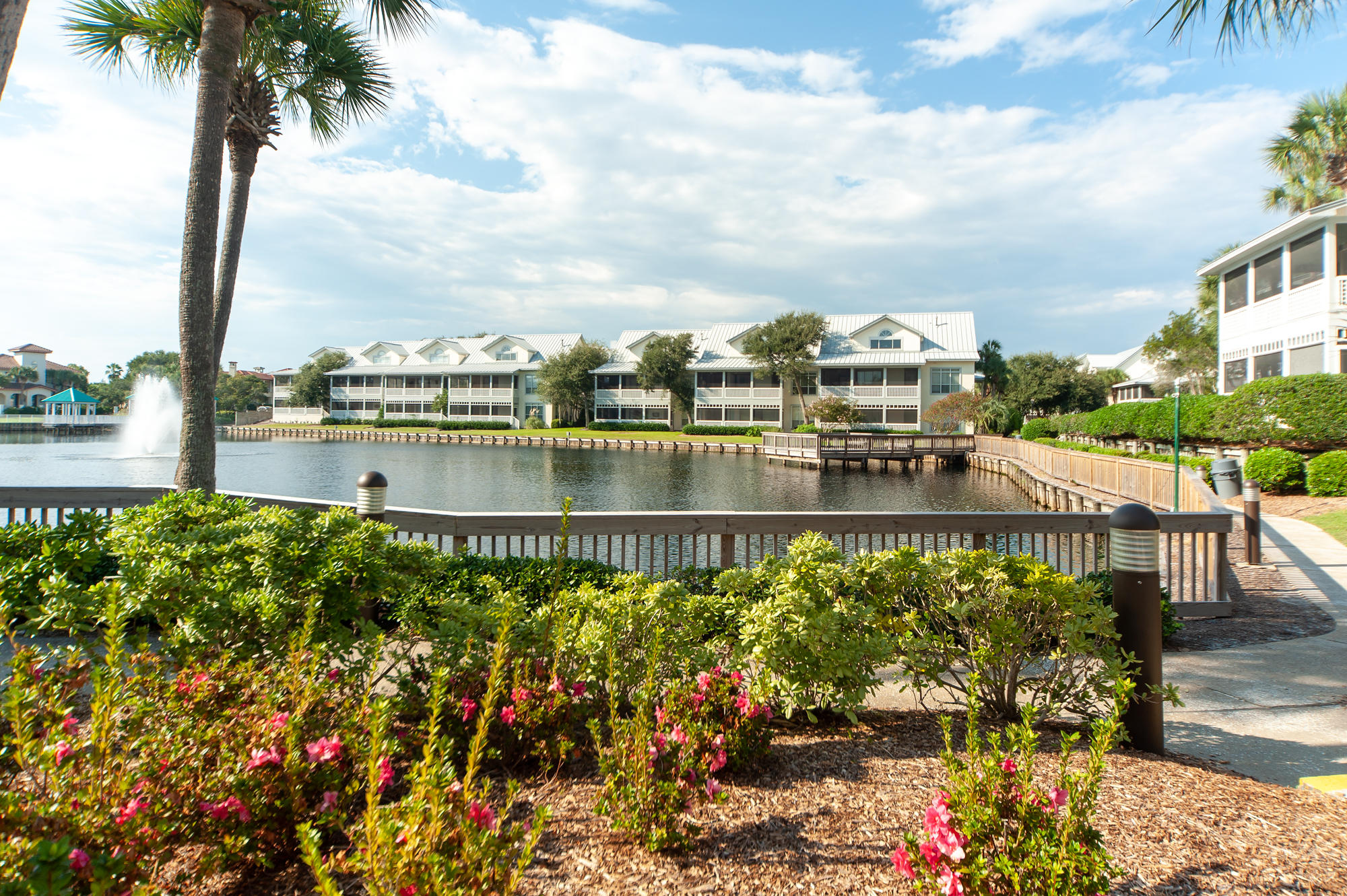 HIDDEN DUNES BEACH COTTAGES 2 - Residential