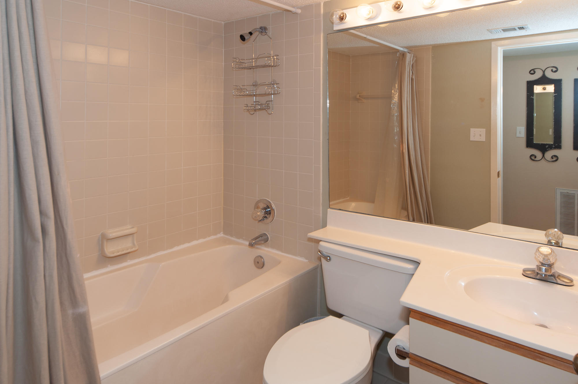 HIDDEN DUNES BEACH COTTAGES 2 - Residential