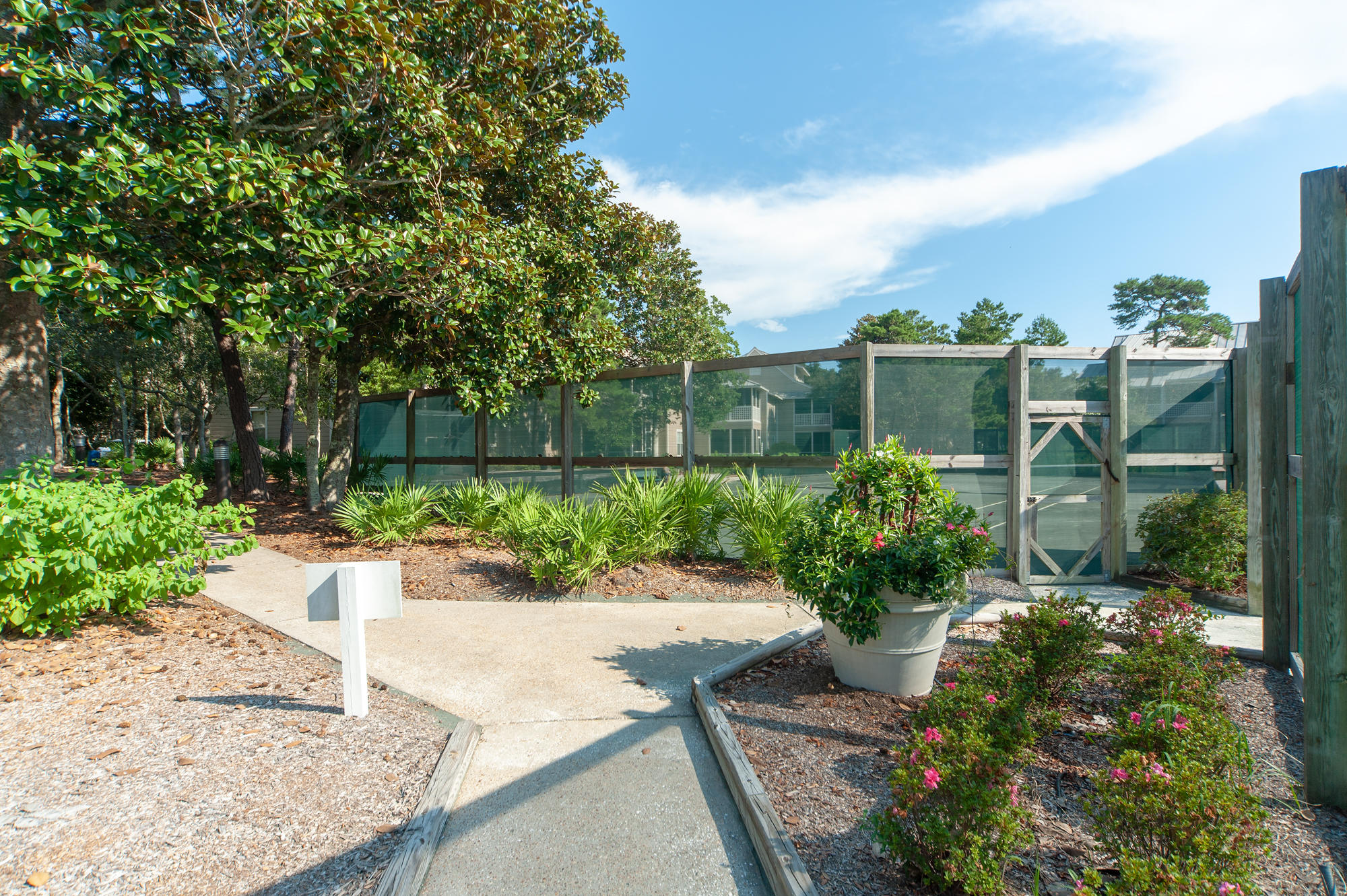 HIDDEN DUNES BEACH COTTAGES 2 - Residential