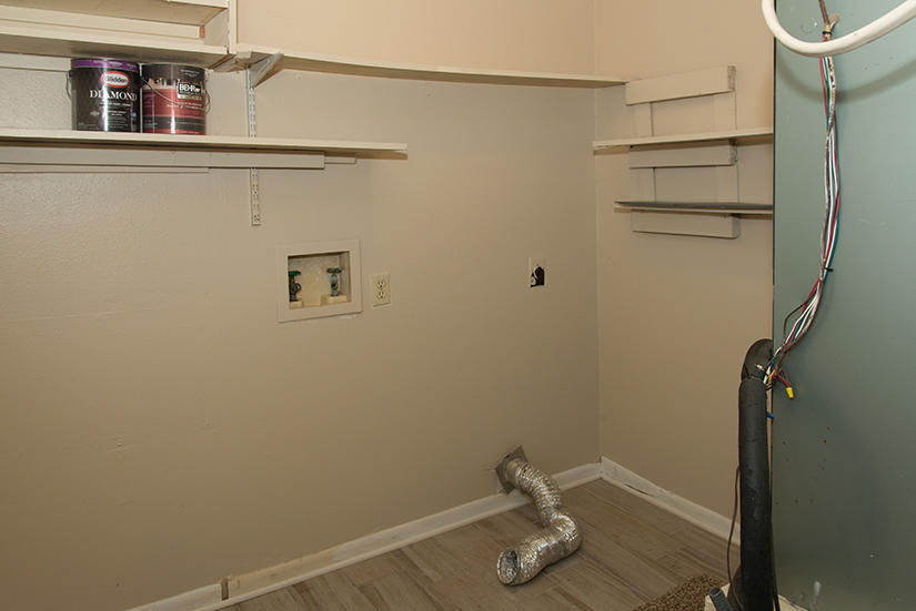 VIKING MANOR PH 1 - Residential