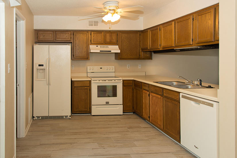 VIKING MANOR PH 1 - Residential