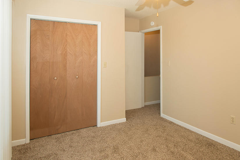 VIKING MANOR PH 1 - Residential