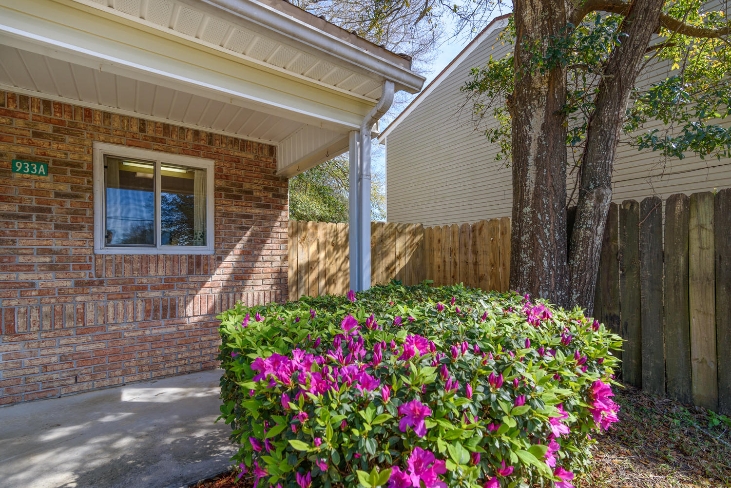 AZALEA GARDENS 1 - Residential