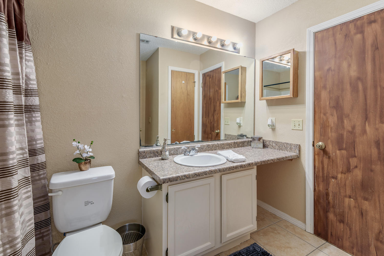 AZALEA GARDENS 1 - Residential