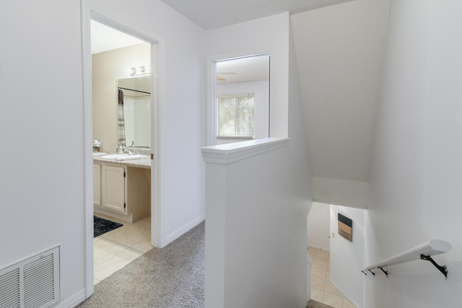 AZALEA GARDENS 1 - Residential