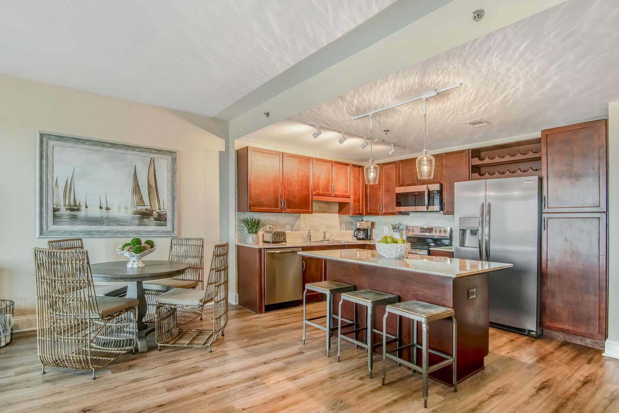 Laketown Wharf - Residential