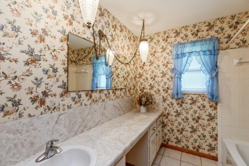 DEL CERRO VISTA 1ST ADDN - Residential