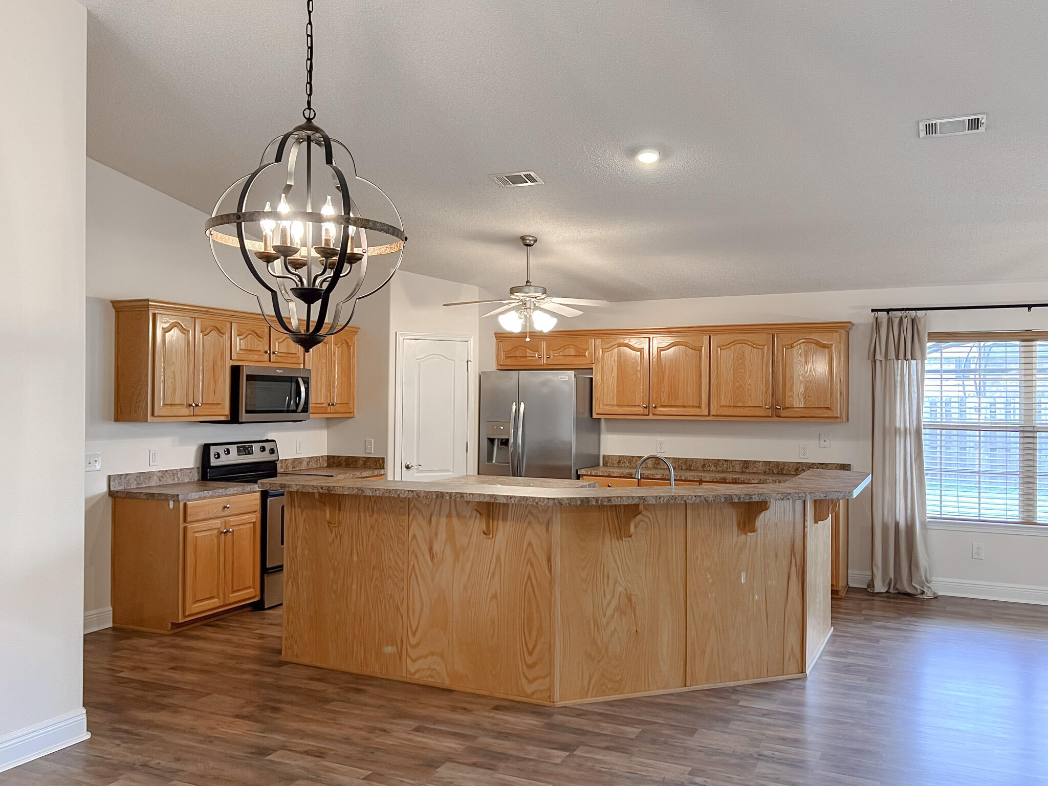 LEE FARMS PH I - Residential