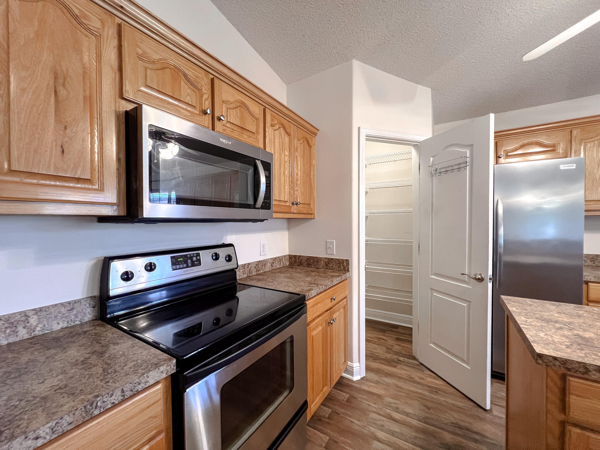 LEE FARMS PH I - Residential