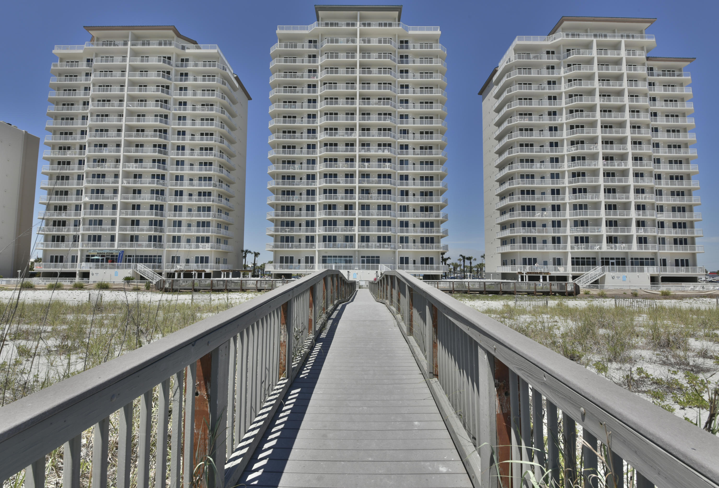 SUMMERWIND CONDOS - Residential