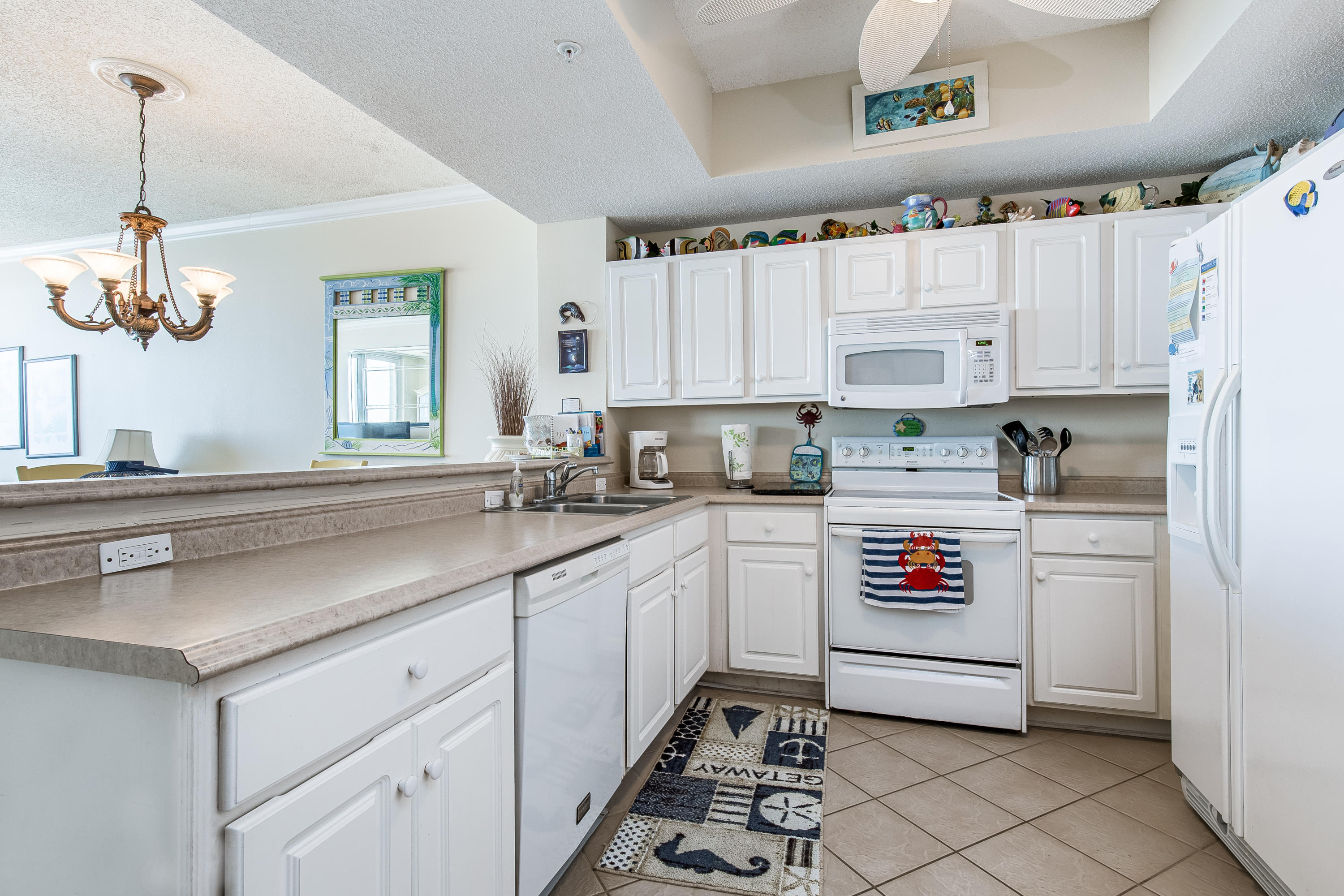 SUMMERWIND CONDOS - Residential