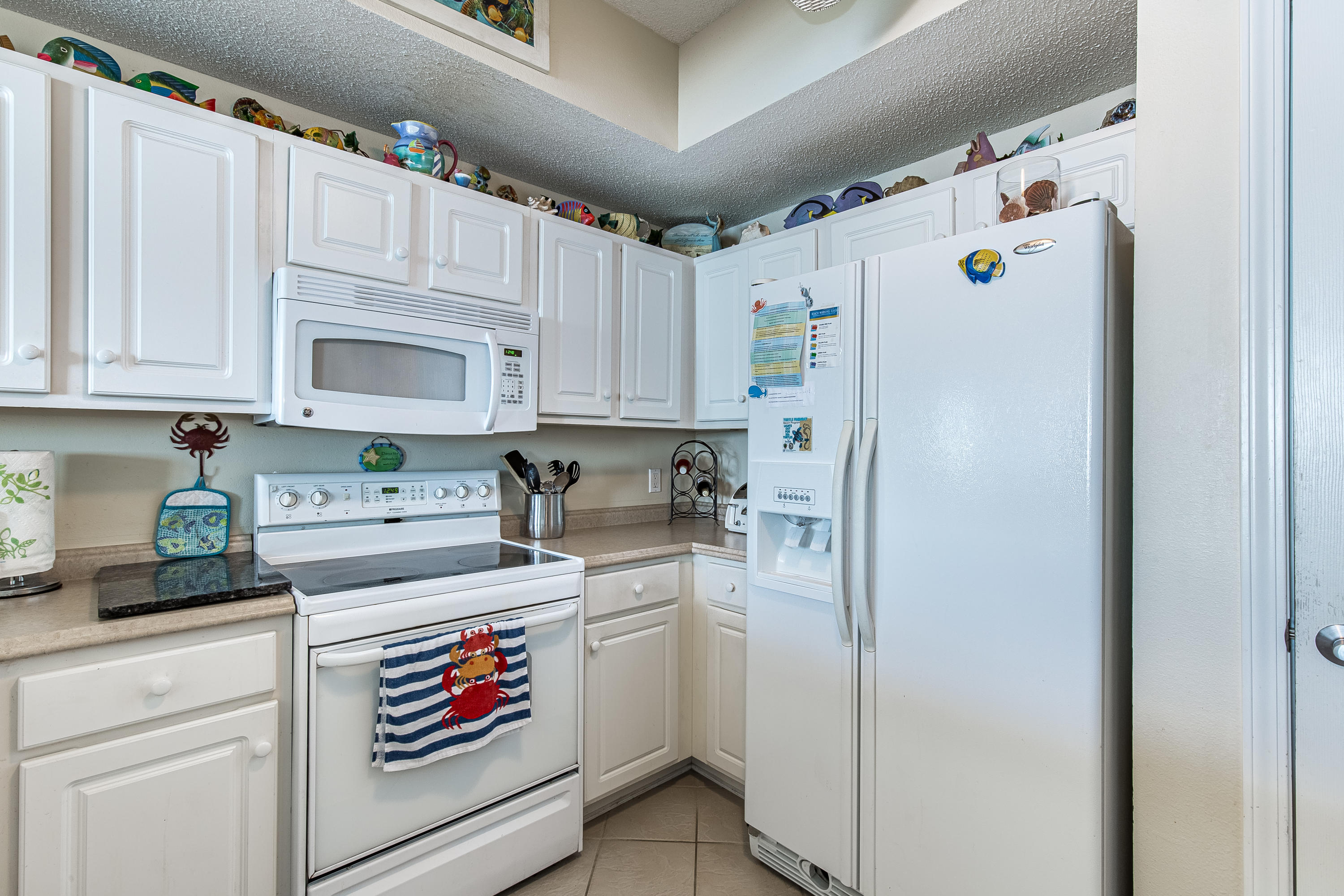 SUMMERWIND CONDOS - Residential