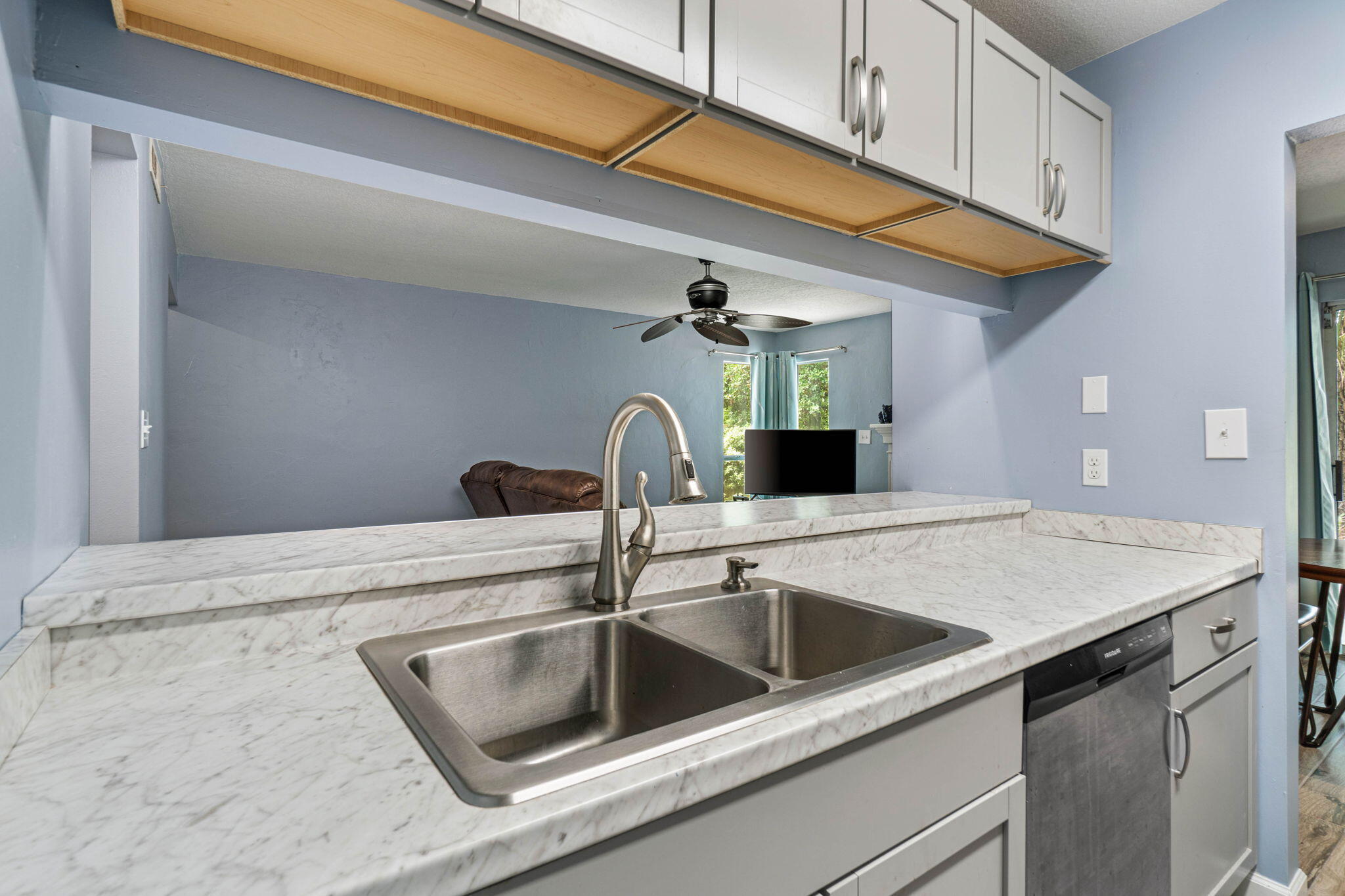 PARK PLACE CONDO - Residential