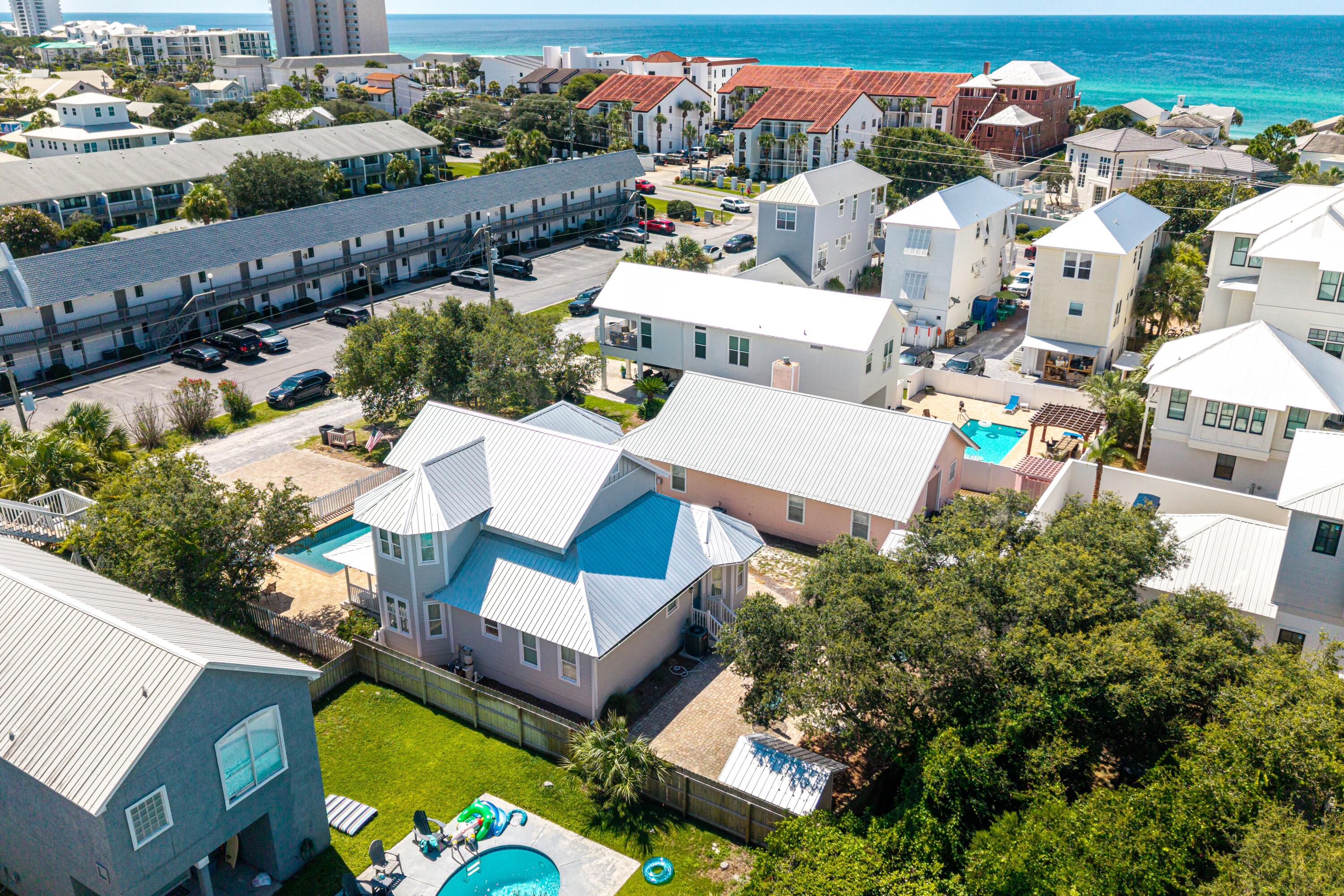 GULF SHORE MANOR - Residential