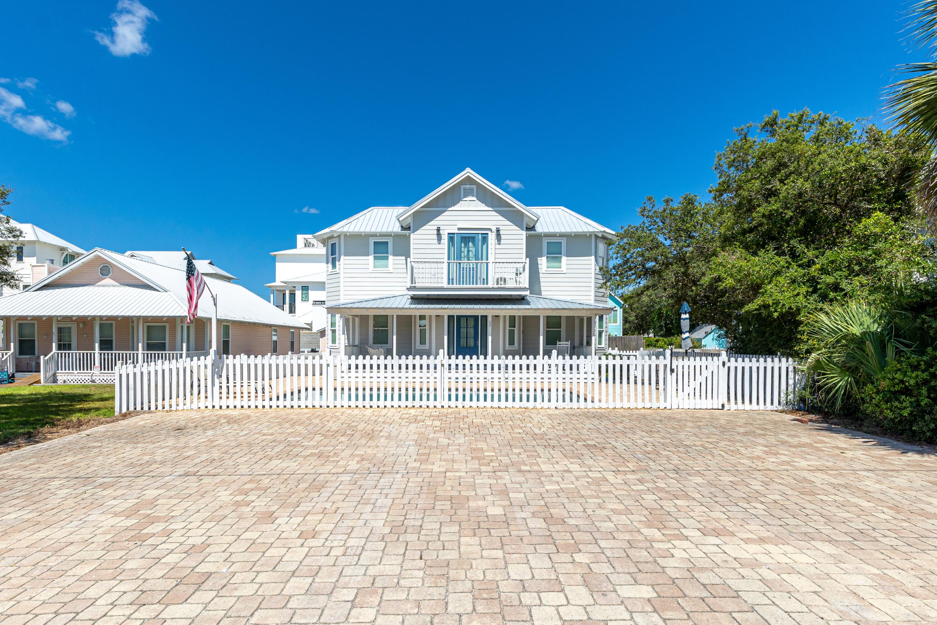 GULF SHORE MANOR - Residential