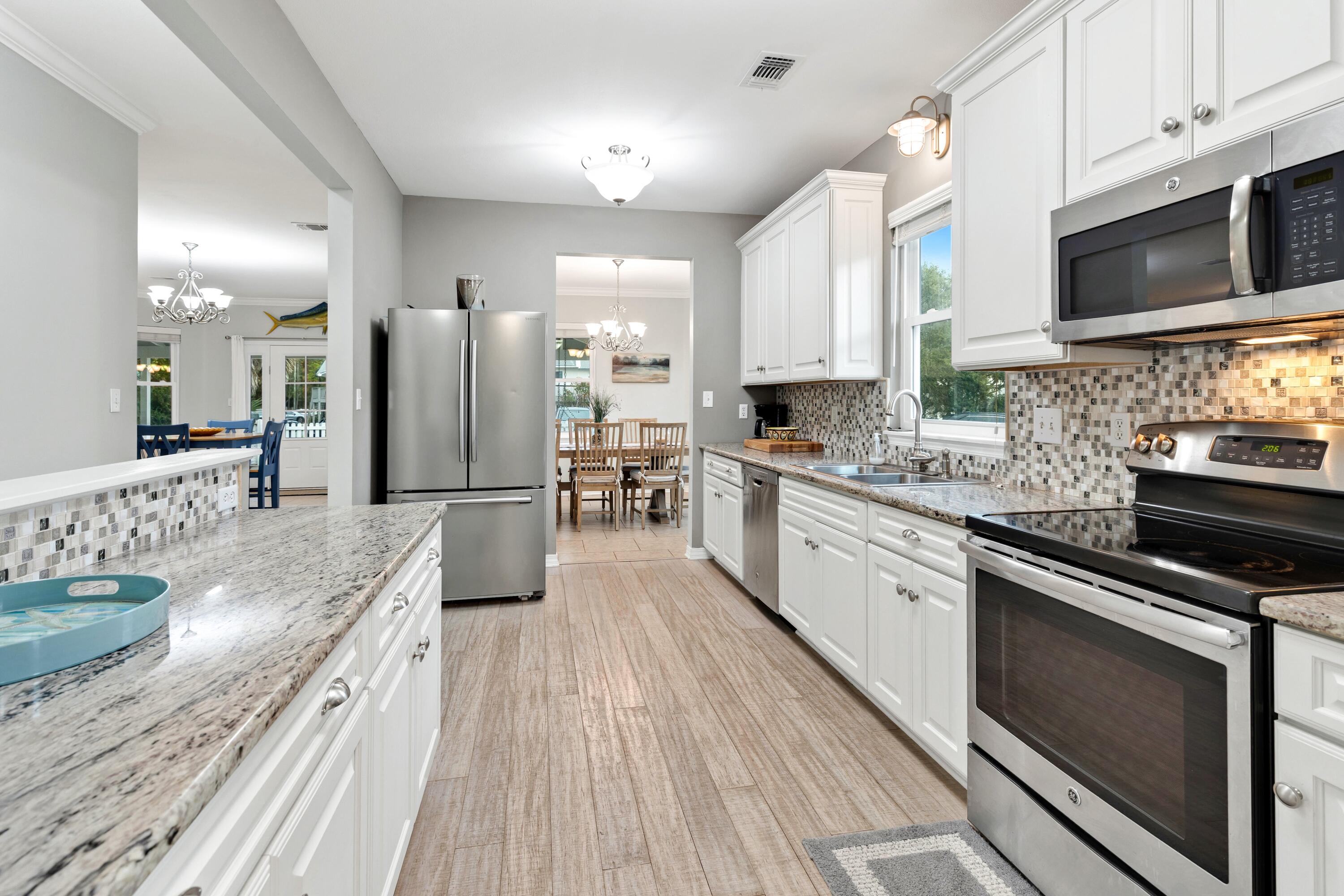 GULF SHORE MANOR - Residential