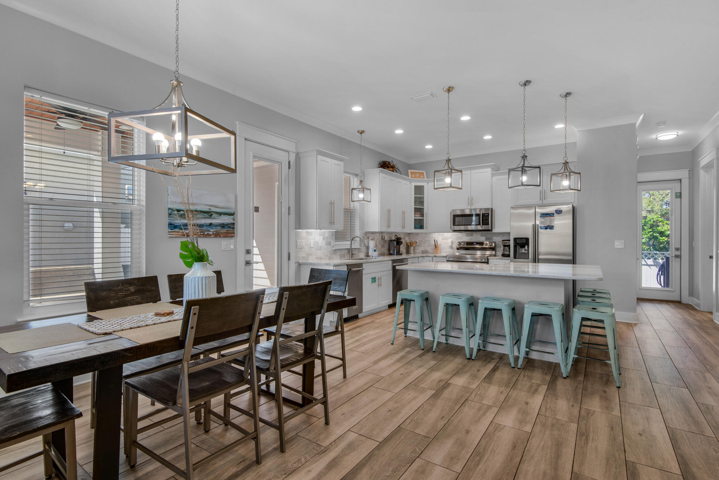EMERALD WATERS VILLAGE - Residential