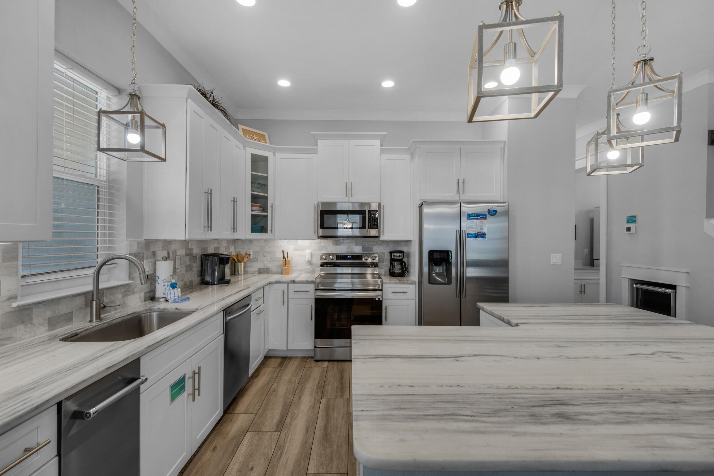 EMERALD WATERS VILLAGE - Residential
