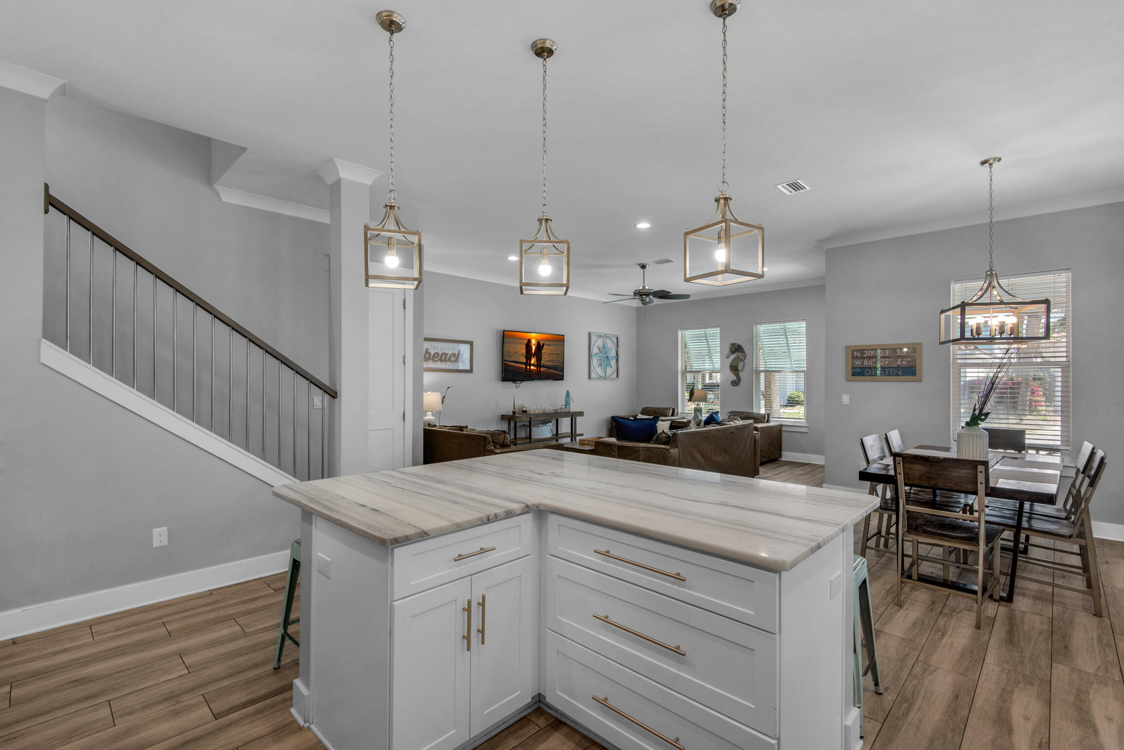 EMERALD WATERS VILLAGE - Residential
