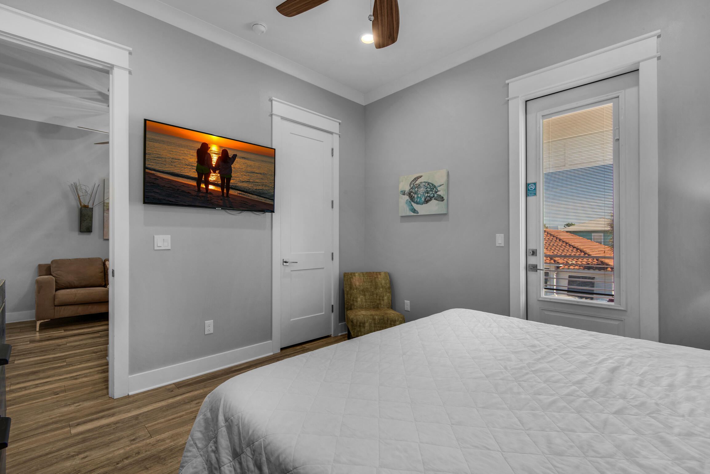 EMERALD WATERS VILLAGE - Residential