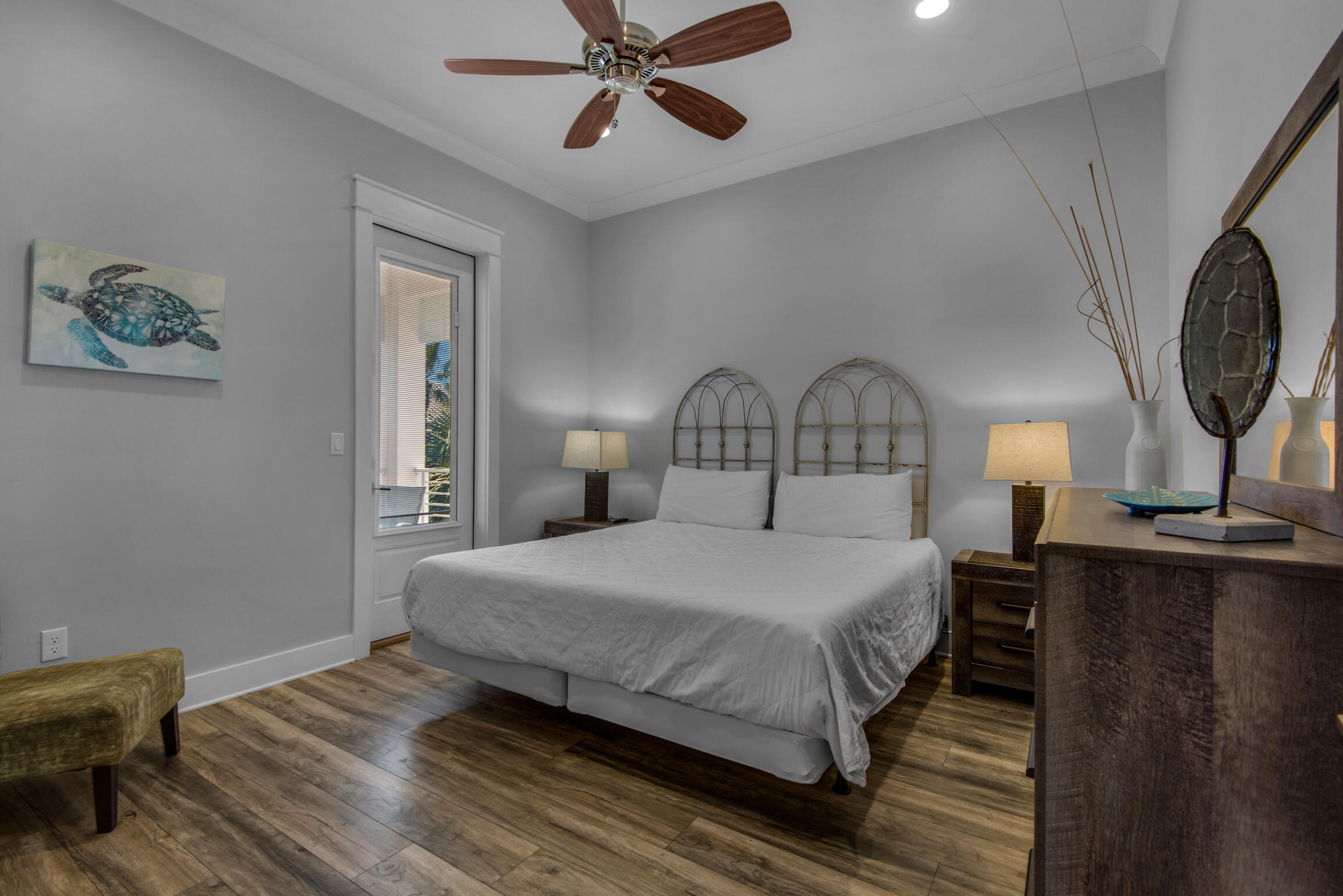 EMERALD WATERS VILLAGE - Residential
