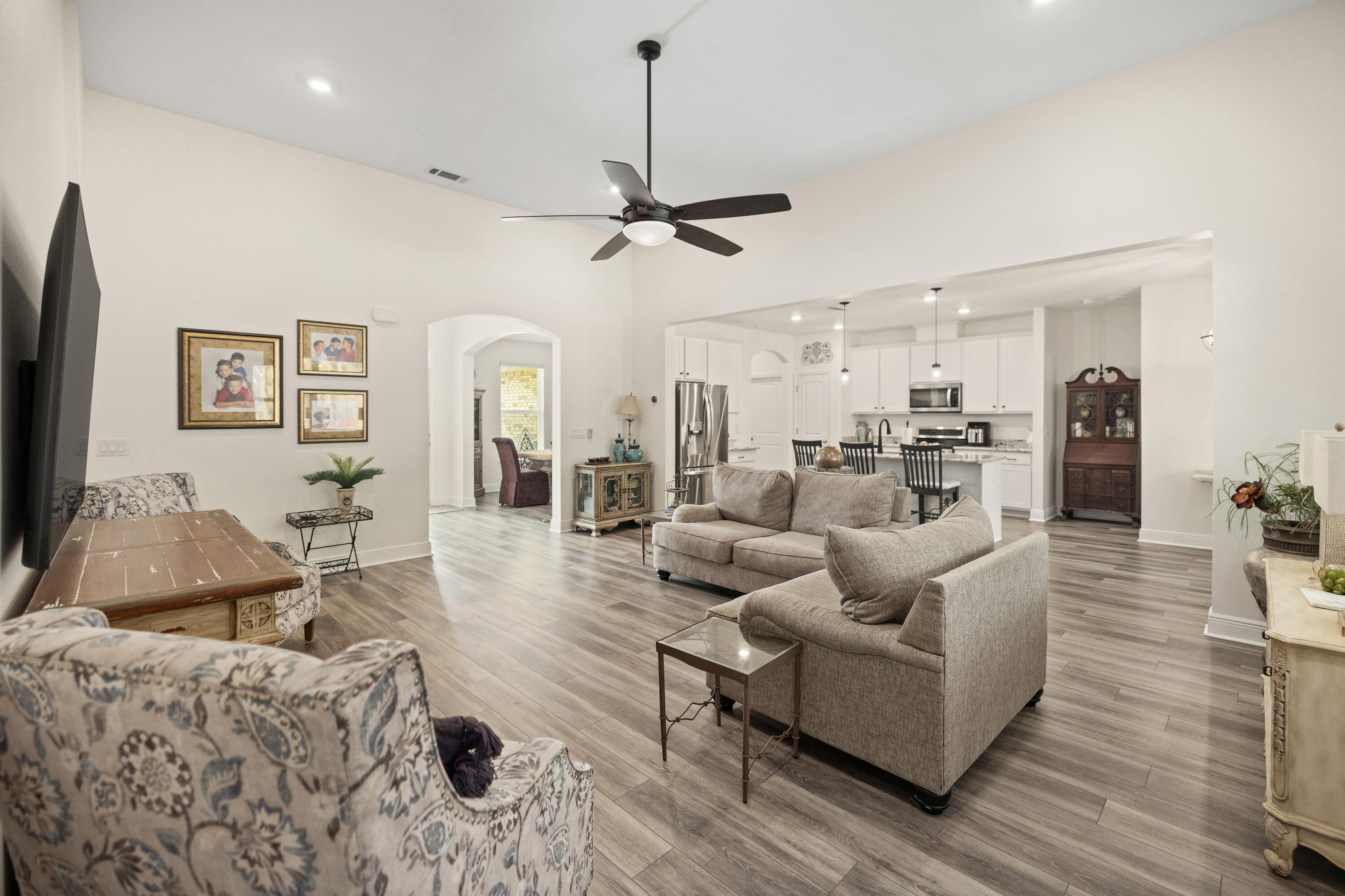 HAMMOCK BAY - Residential