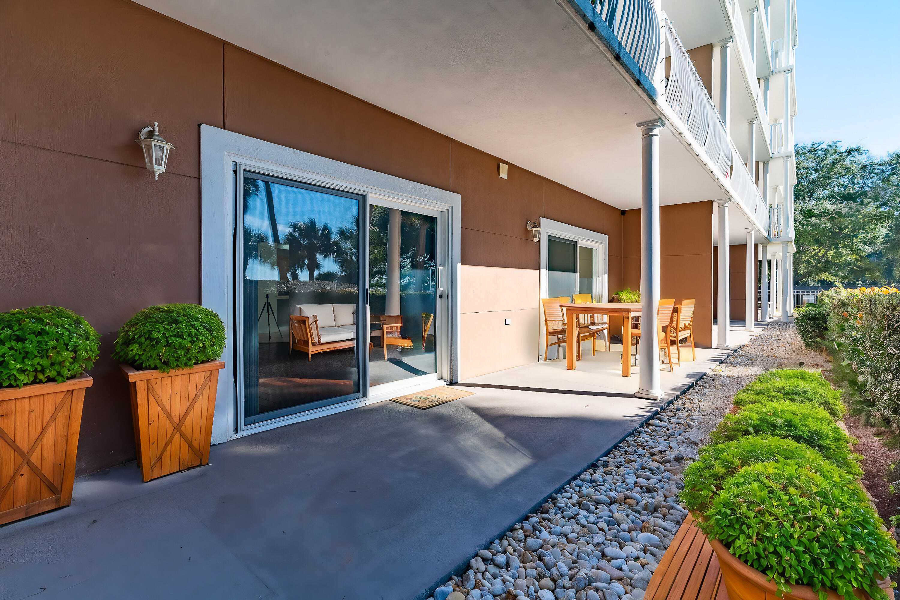INDIANOLA ON THE WATER - Residential