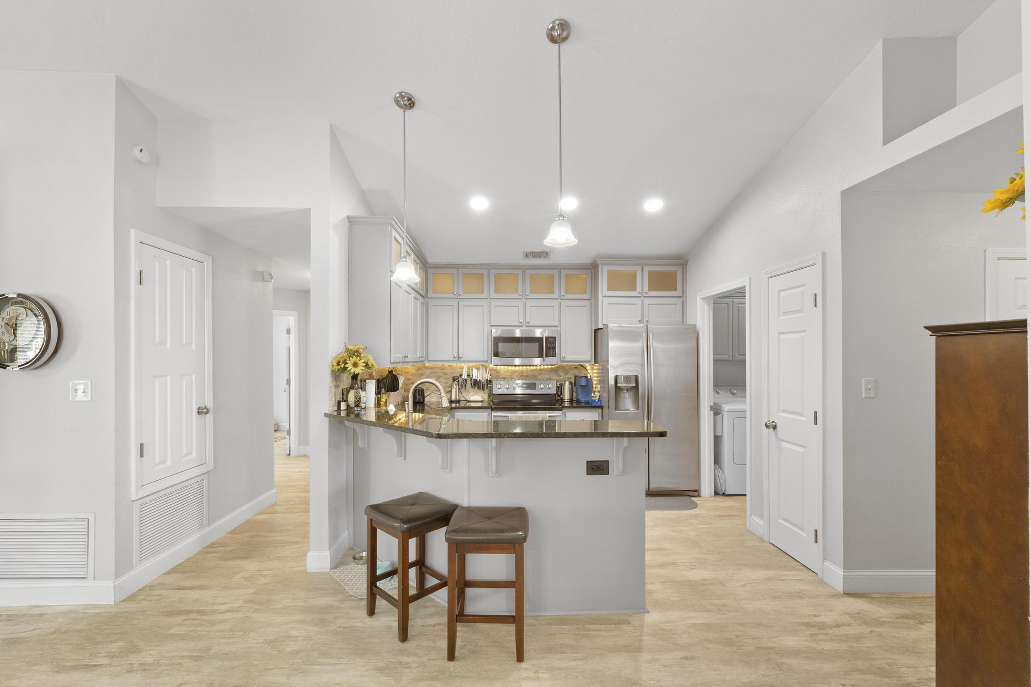:HAMPTON RIDGE ESTATES - Residential
