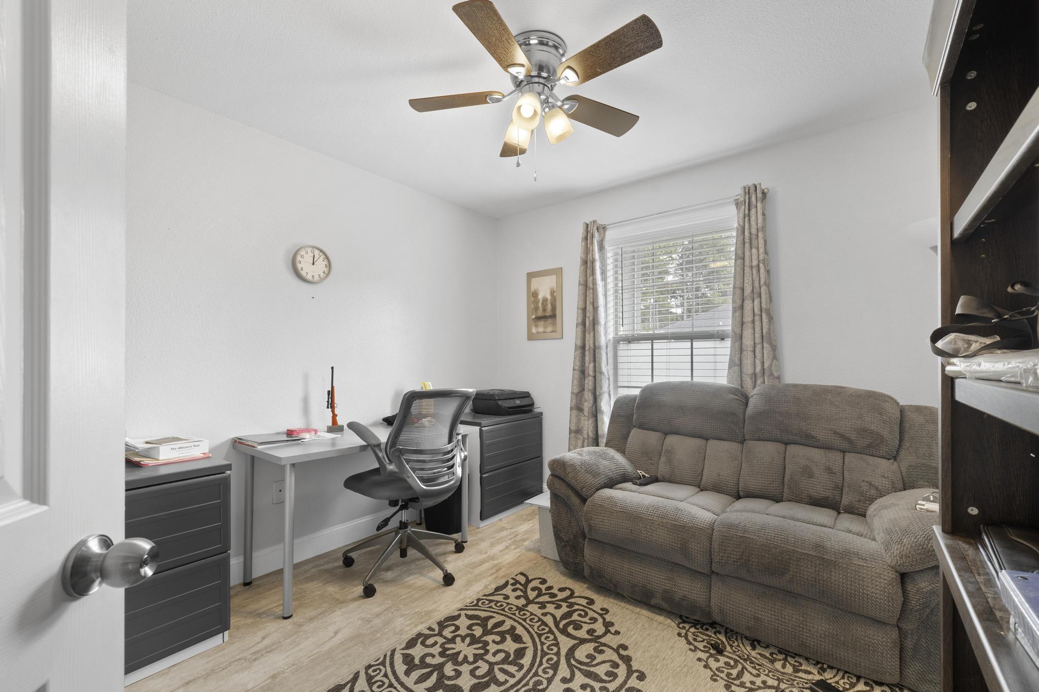 :HAMPTON RIDGE ESTATES - Residential