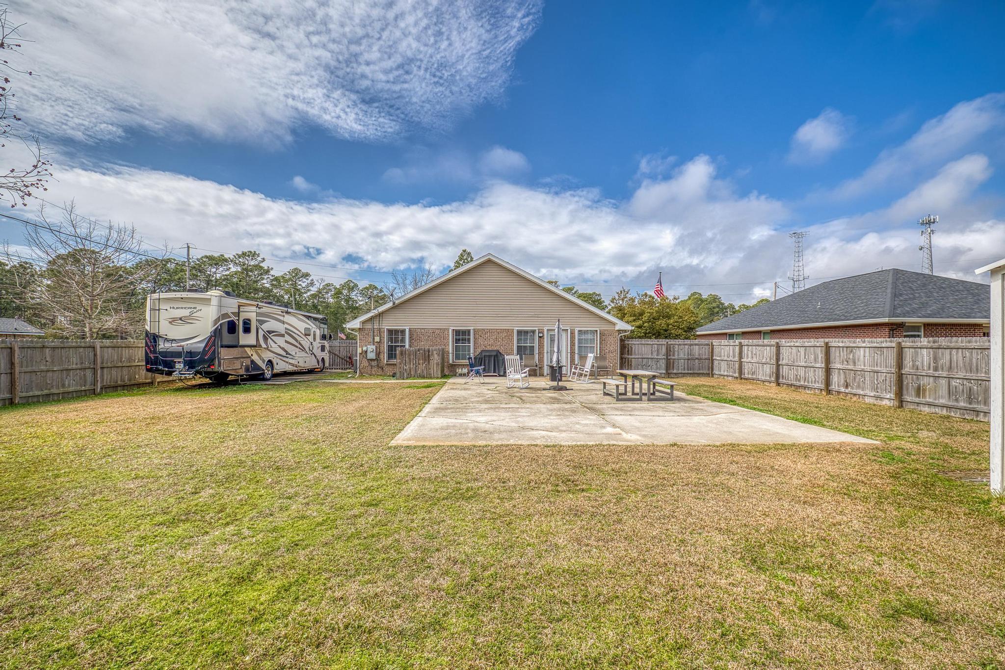 :HAMPTON RIDGE ESTATES - Residential