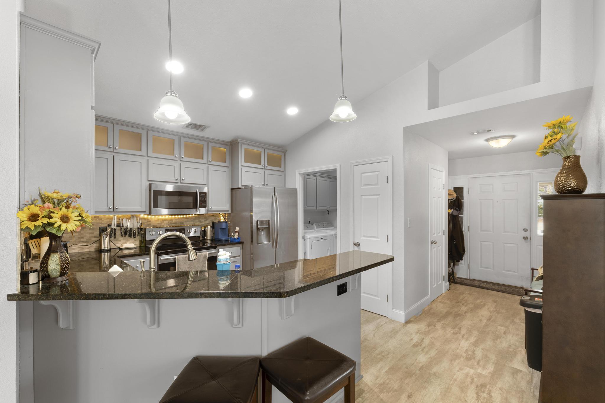 :HAMPTON RIDGE ESTATES - Residential