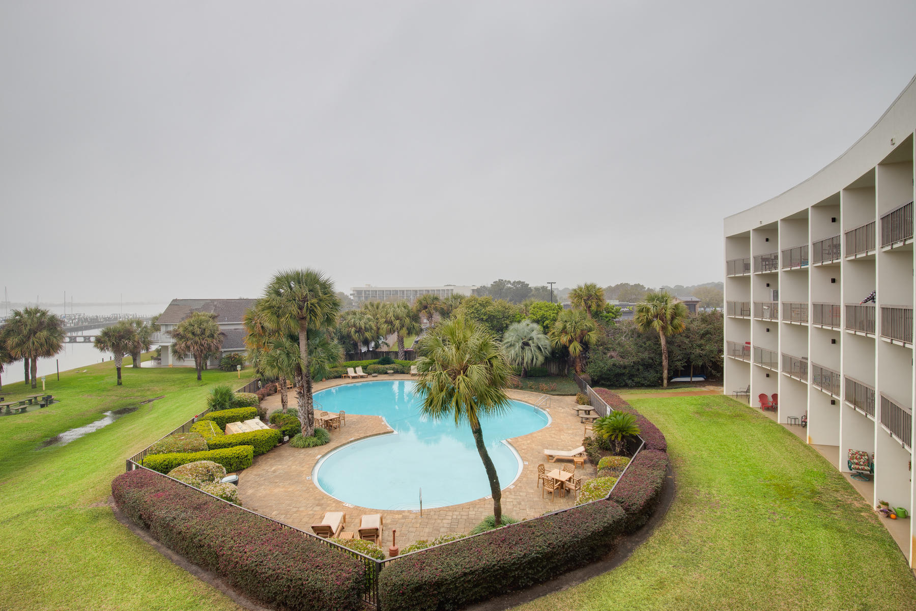 PIRATES BAY PH 1 - Residential