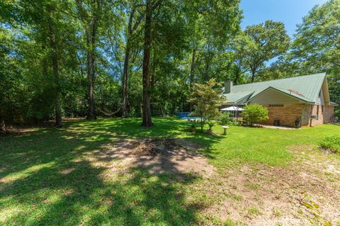 A home in Crestview