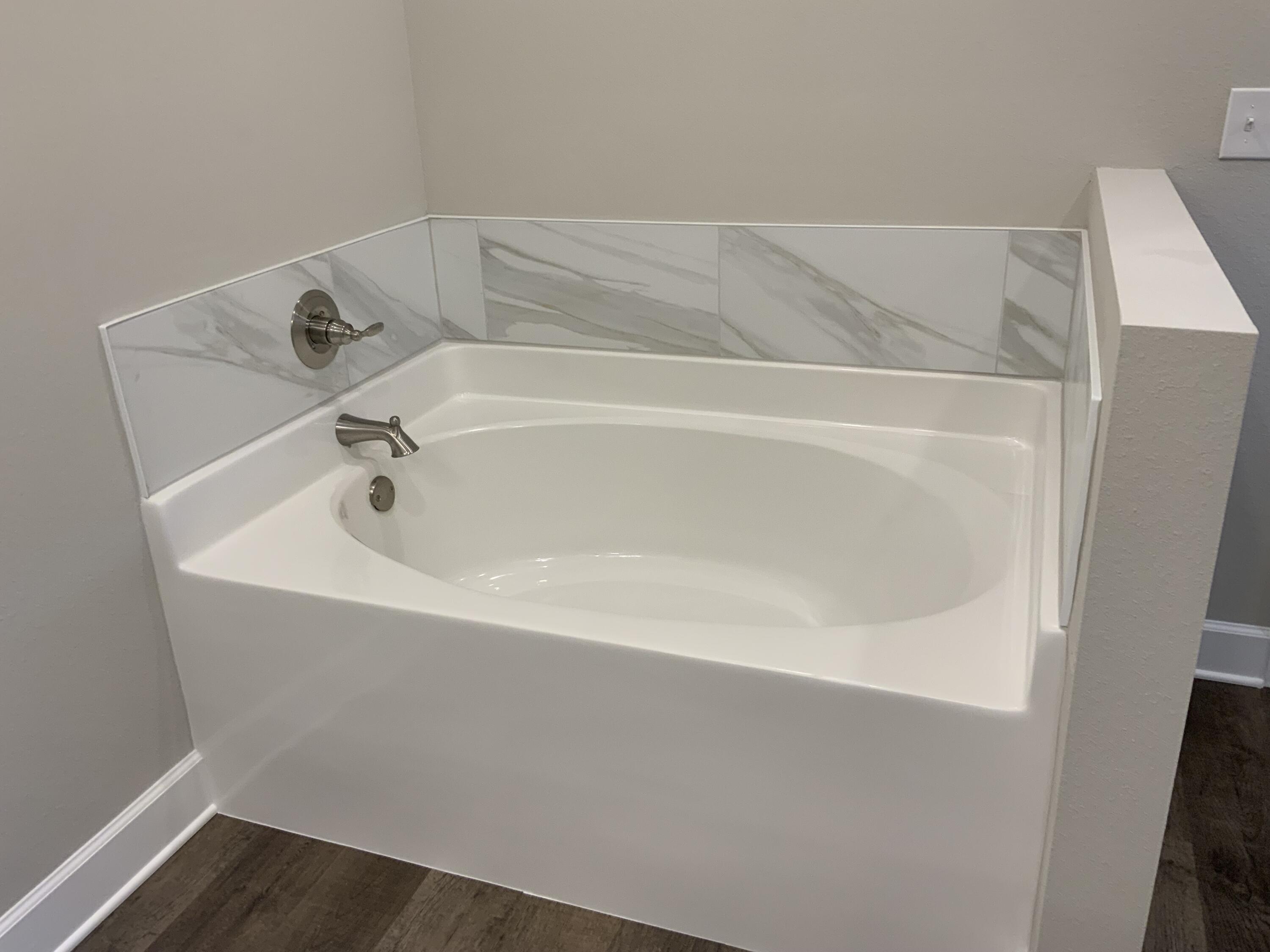 Overlook at Chestnut Ridge - Residential