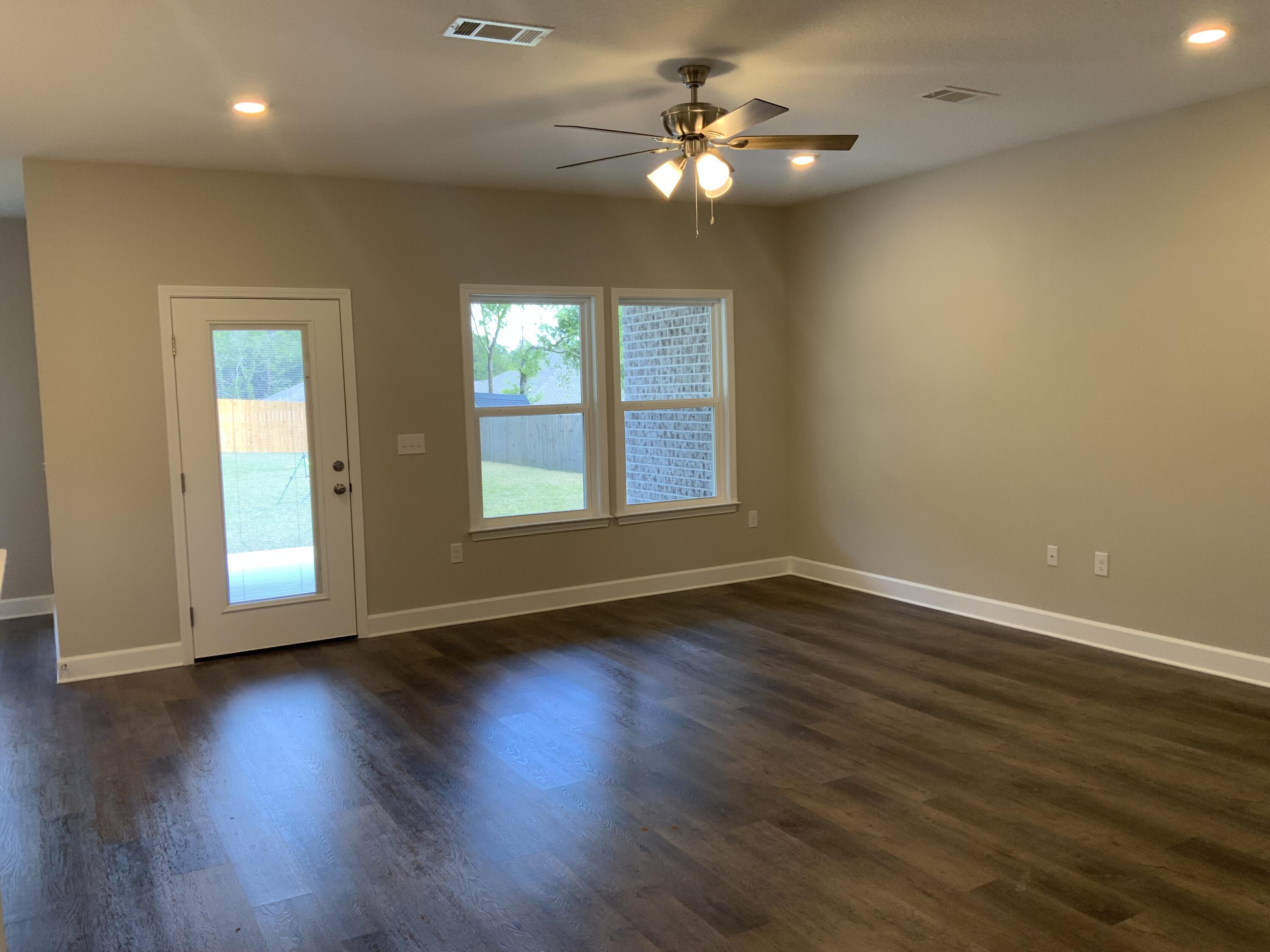 Overlook at Chestnut Ridge - Residential