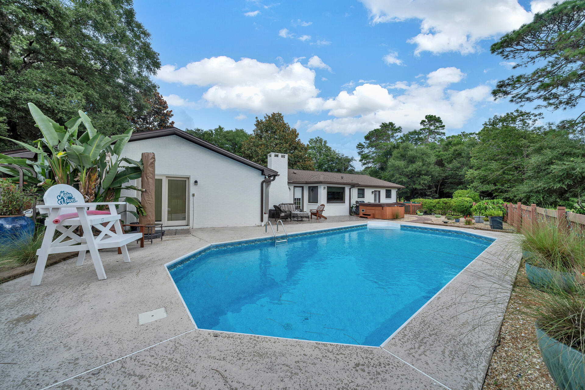 ROCKY BAYOU COUNTRY CLUB ESTATES 1 - Residential