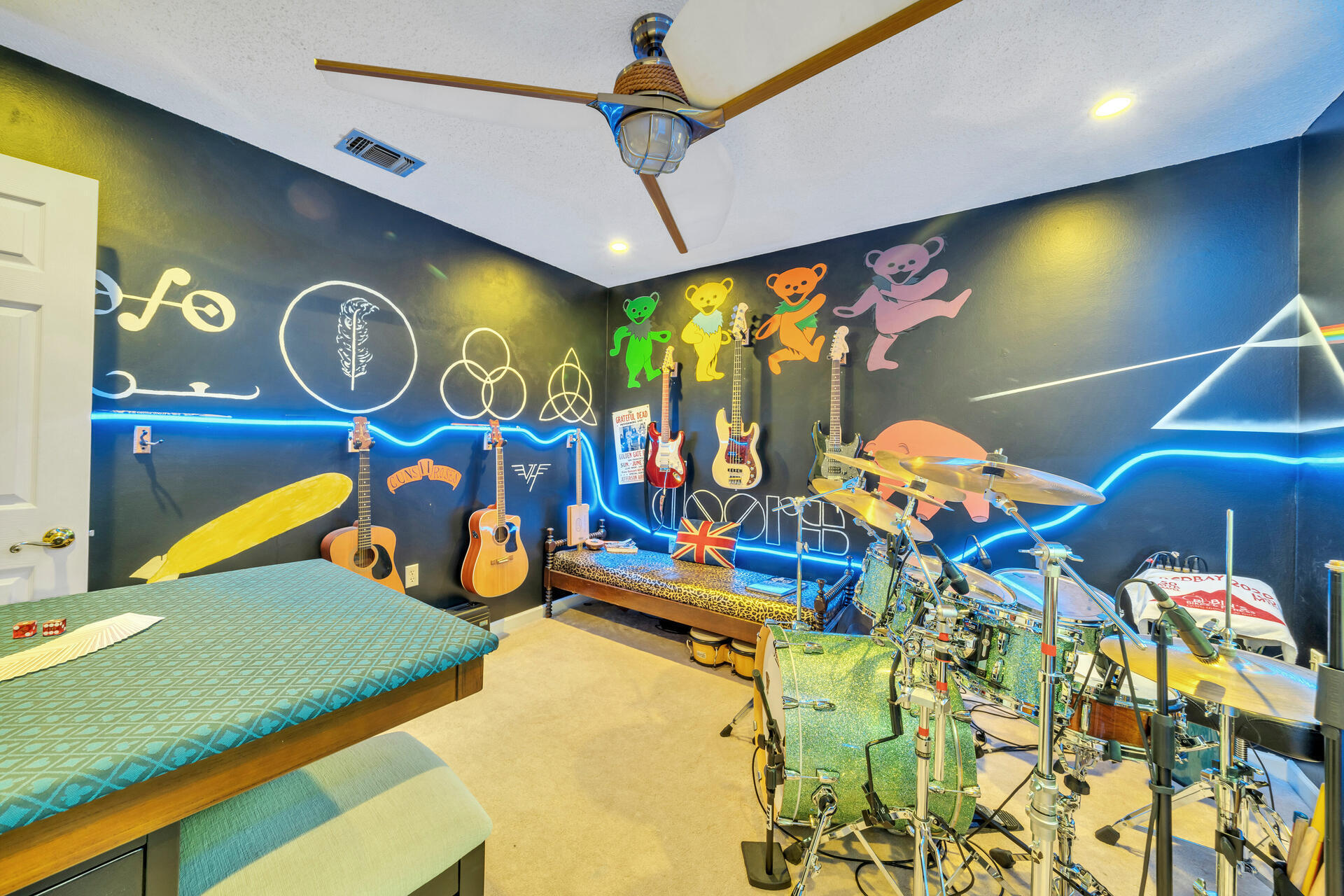 ROCKY BAYOU COUNTRY CLUB ESTATES 1 - Residential