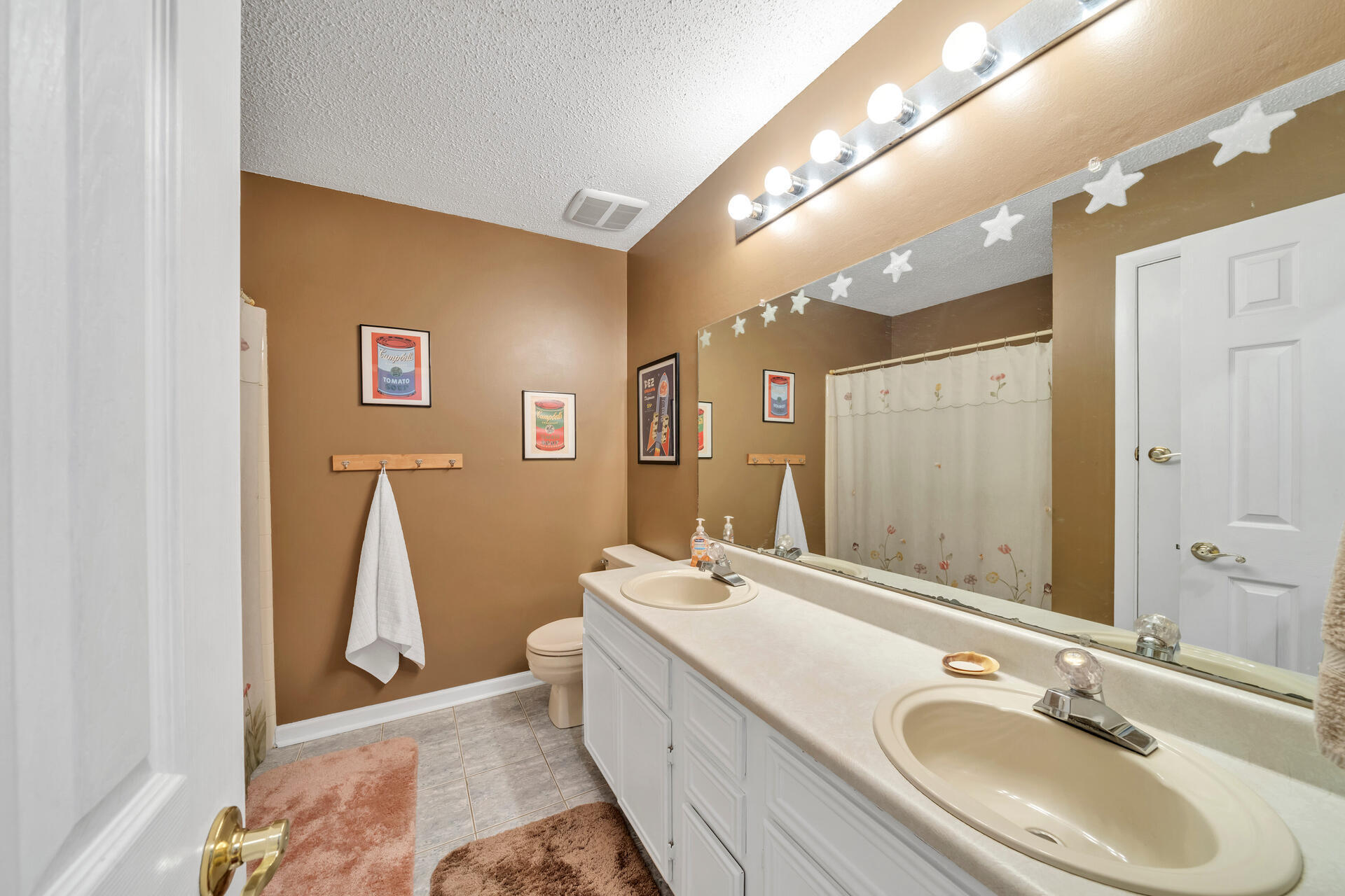 ROCKY BAYOU COUNTRY CLUB ESTATES 1 - Residential