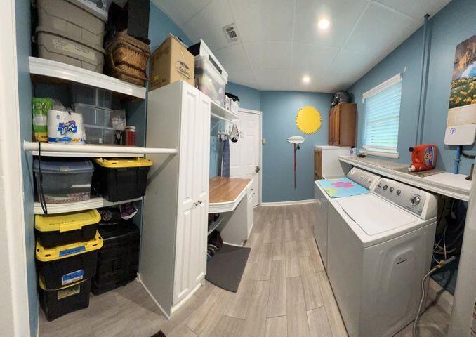 ROCKY BAYOU COUNTRY CLUB ESTATES 1 - Residential