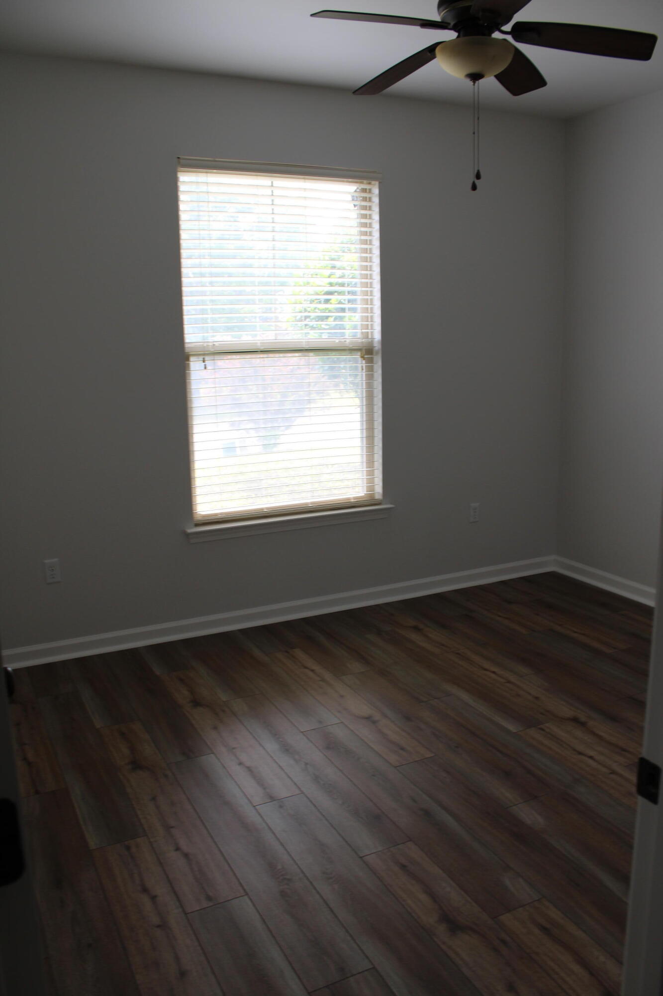 SHADOW PINES - Residential Lease