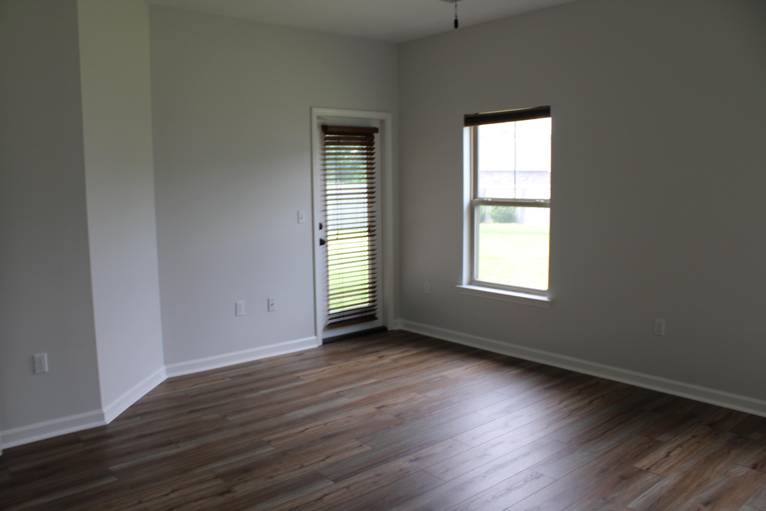SHADOW PINES - Residential Lease