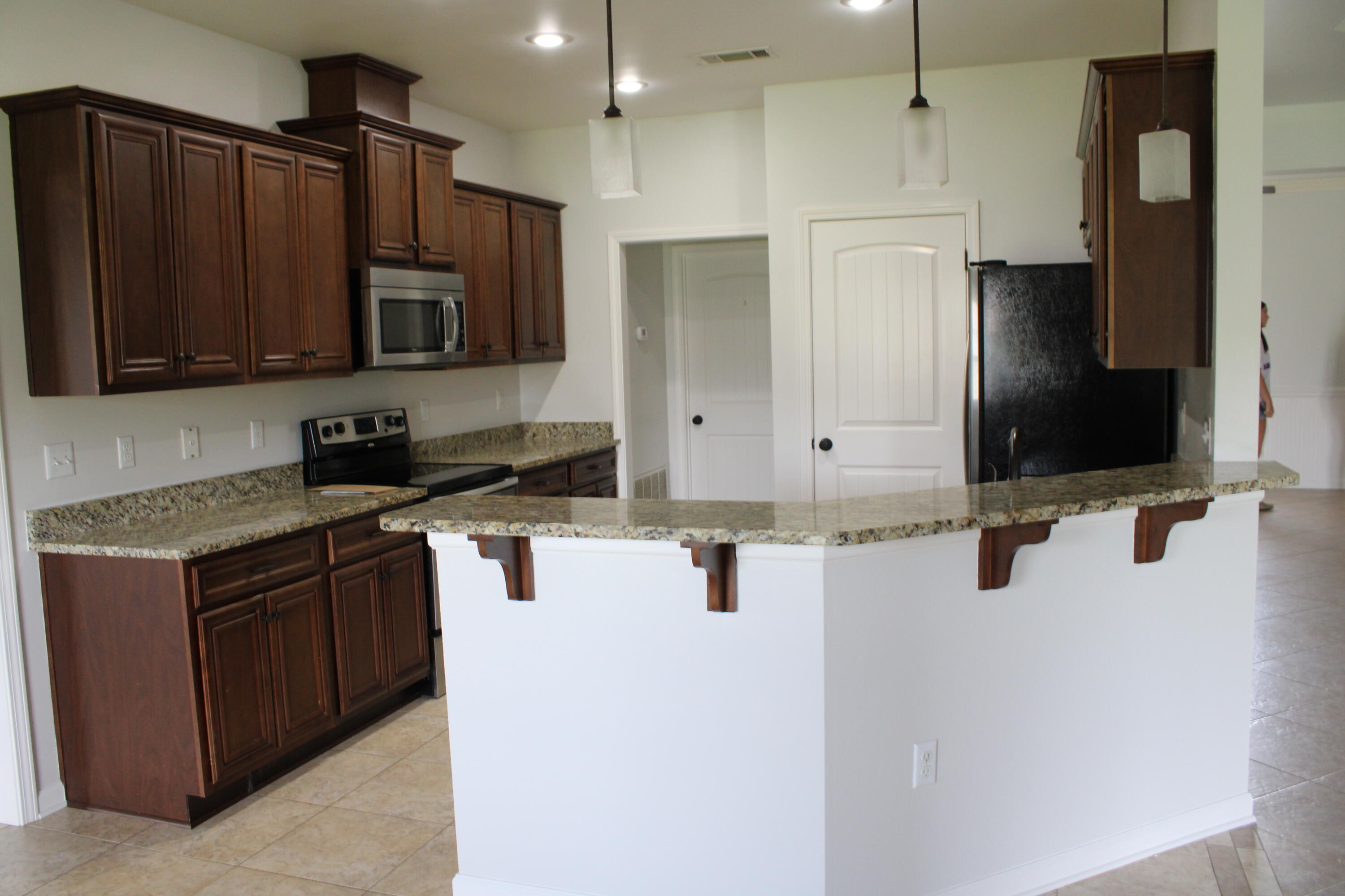 SHADOW PINES - Residential Lease