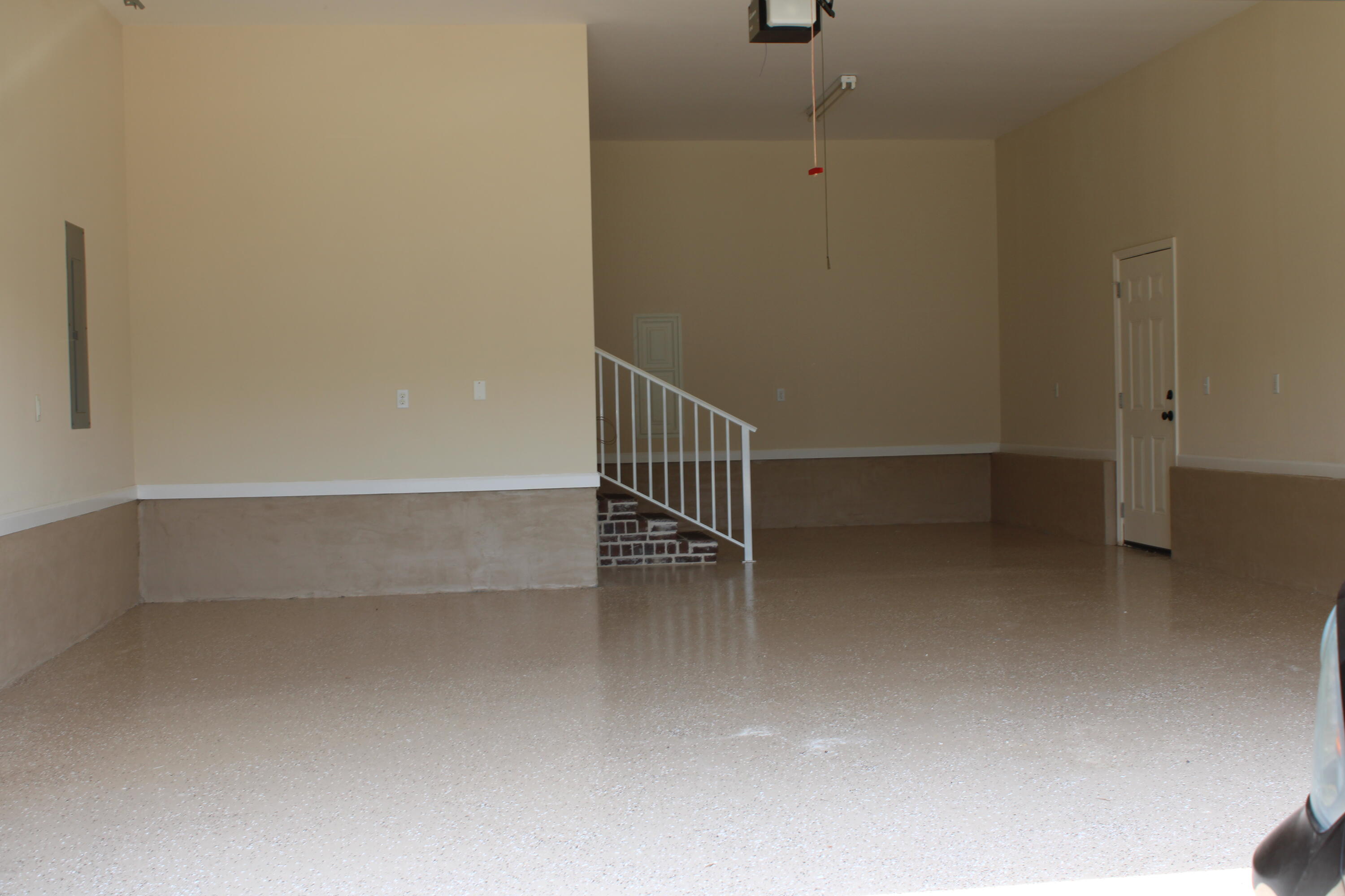 SHADOW PINES - Residential Lease