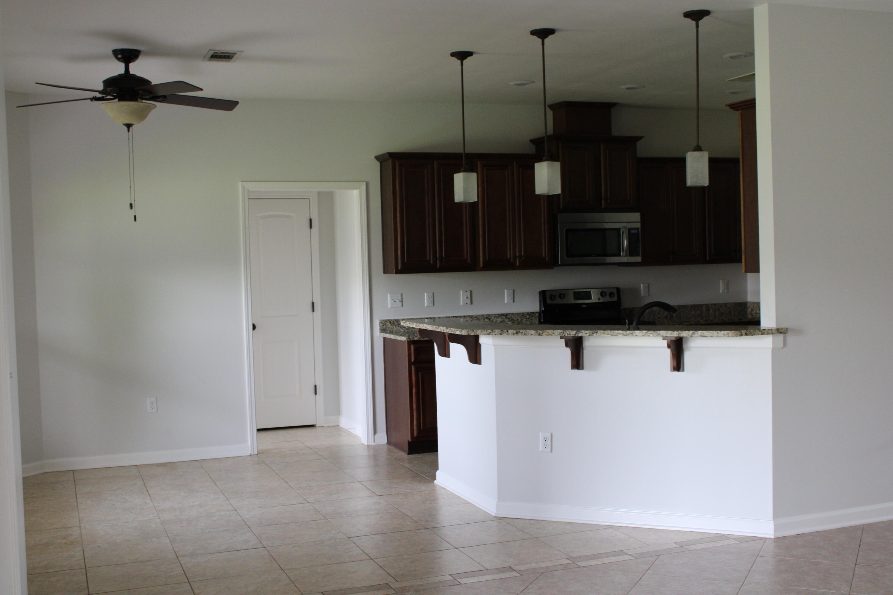 SHADOW PINES - Residential Lease