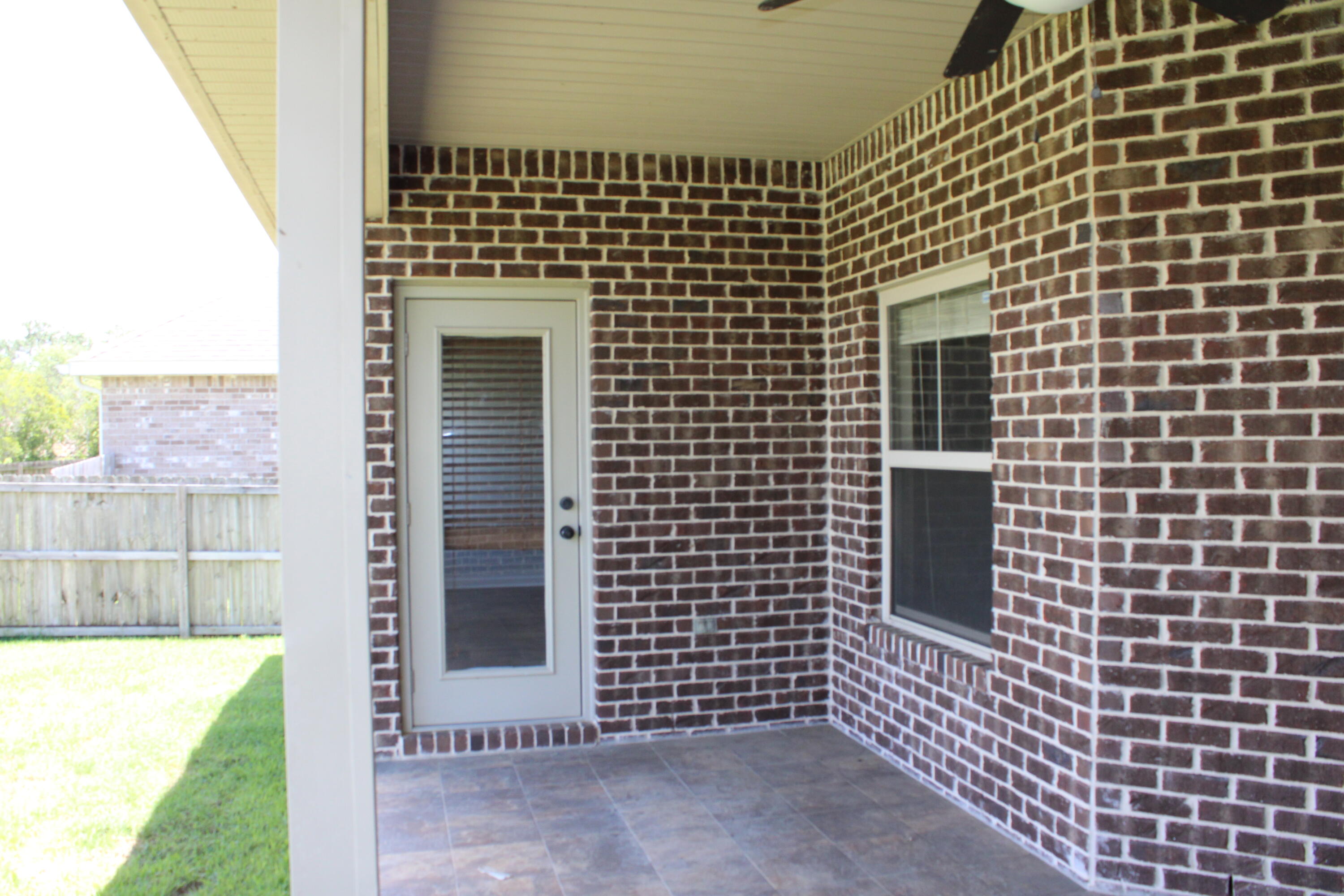 SHADOW PINES - Residential Lease